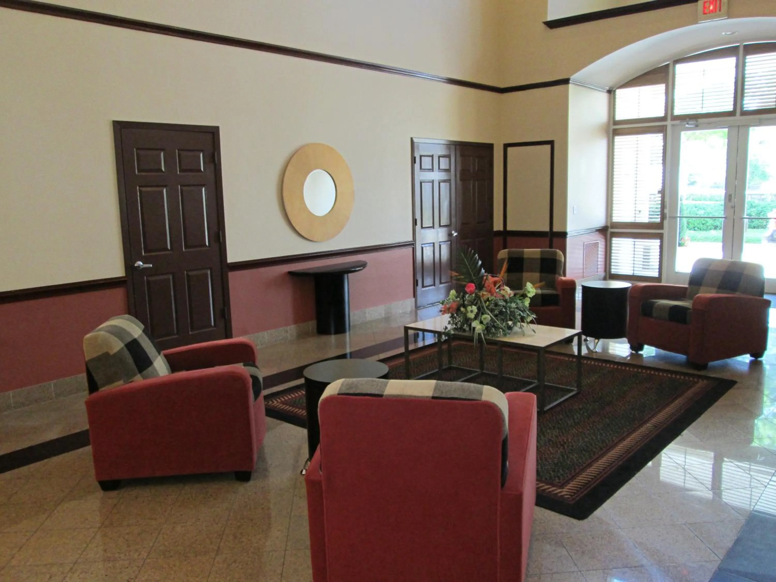 Lobby or reception, Seating Area in Extended Stay America Suites - Dallas - Vantage Point Dr