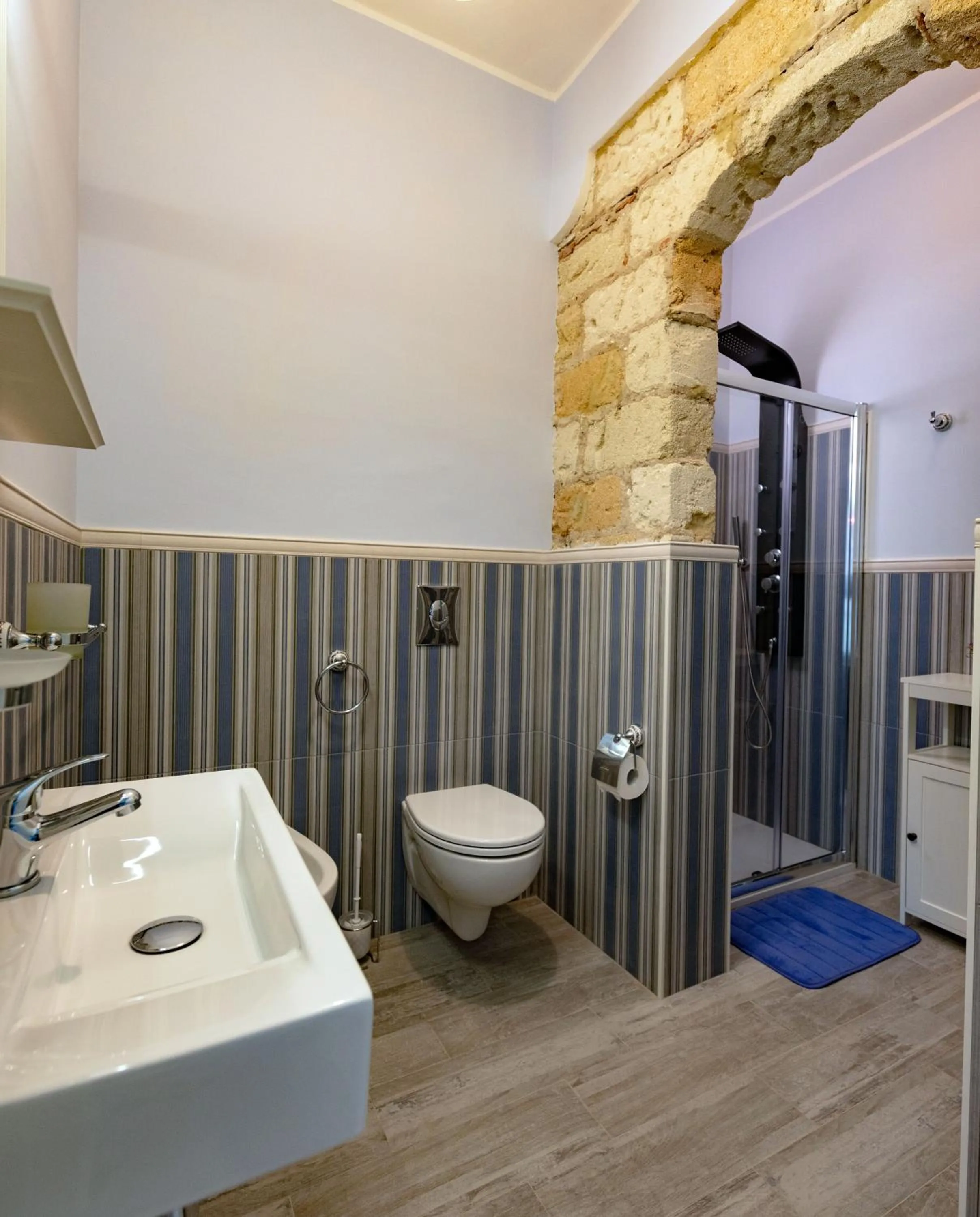 Shower in Villa Primaluce