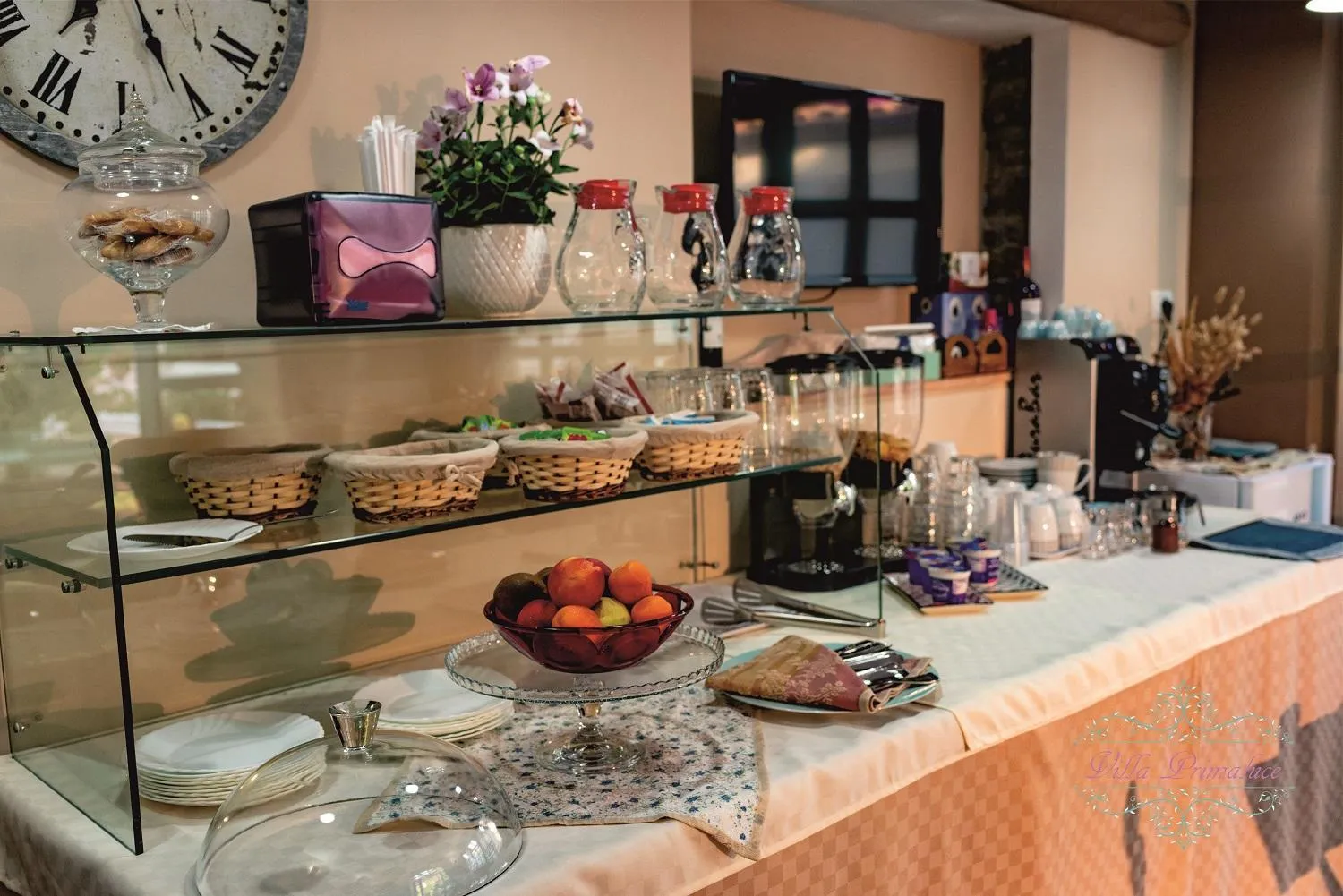 Breakfast in Villa Primaluce