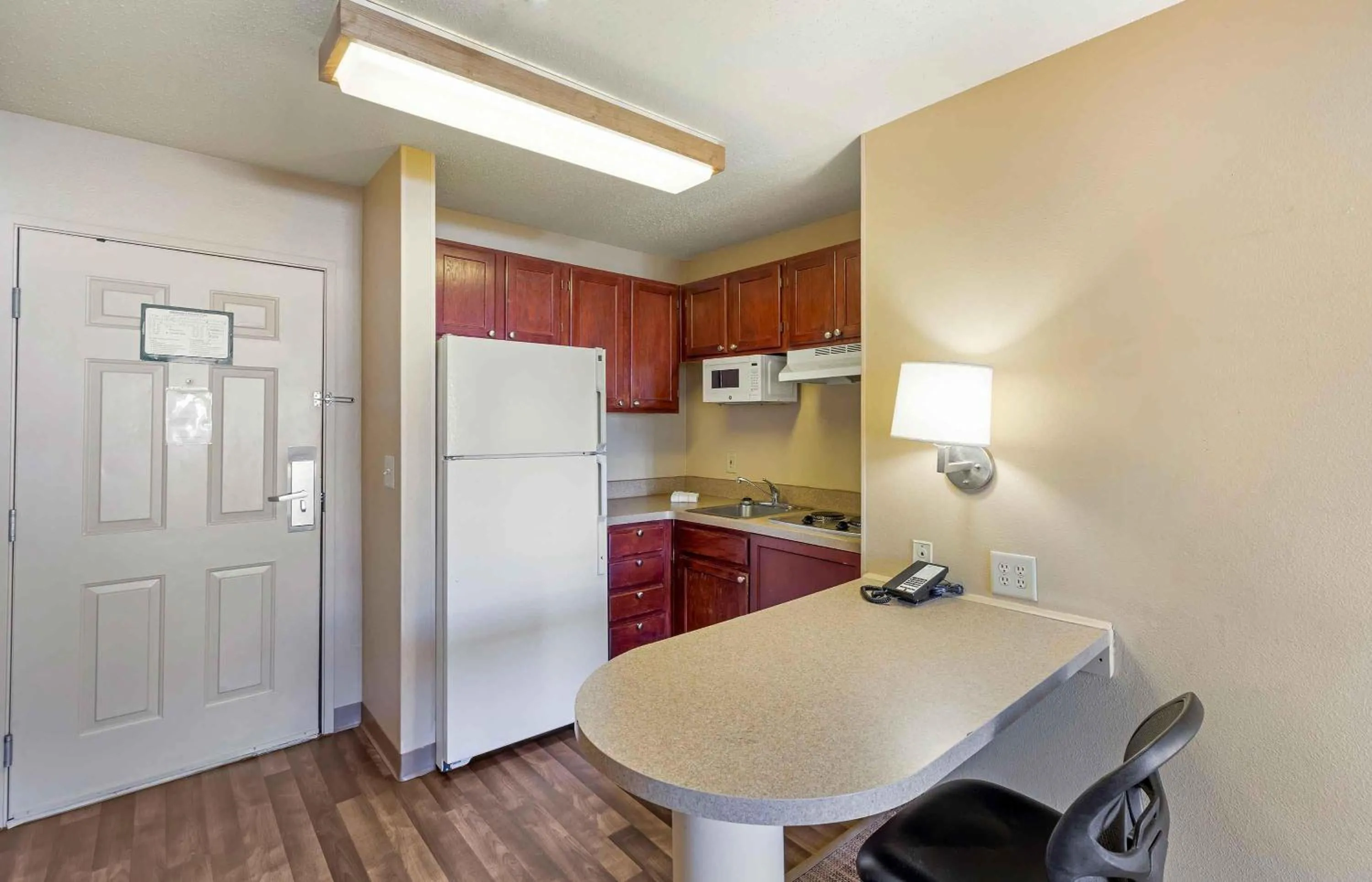Kitchen or kitchenette in Extended Stay America Suites - Denver - Aurora North