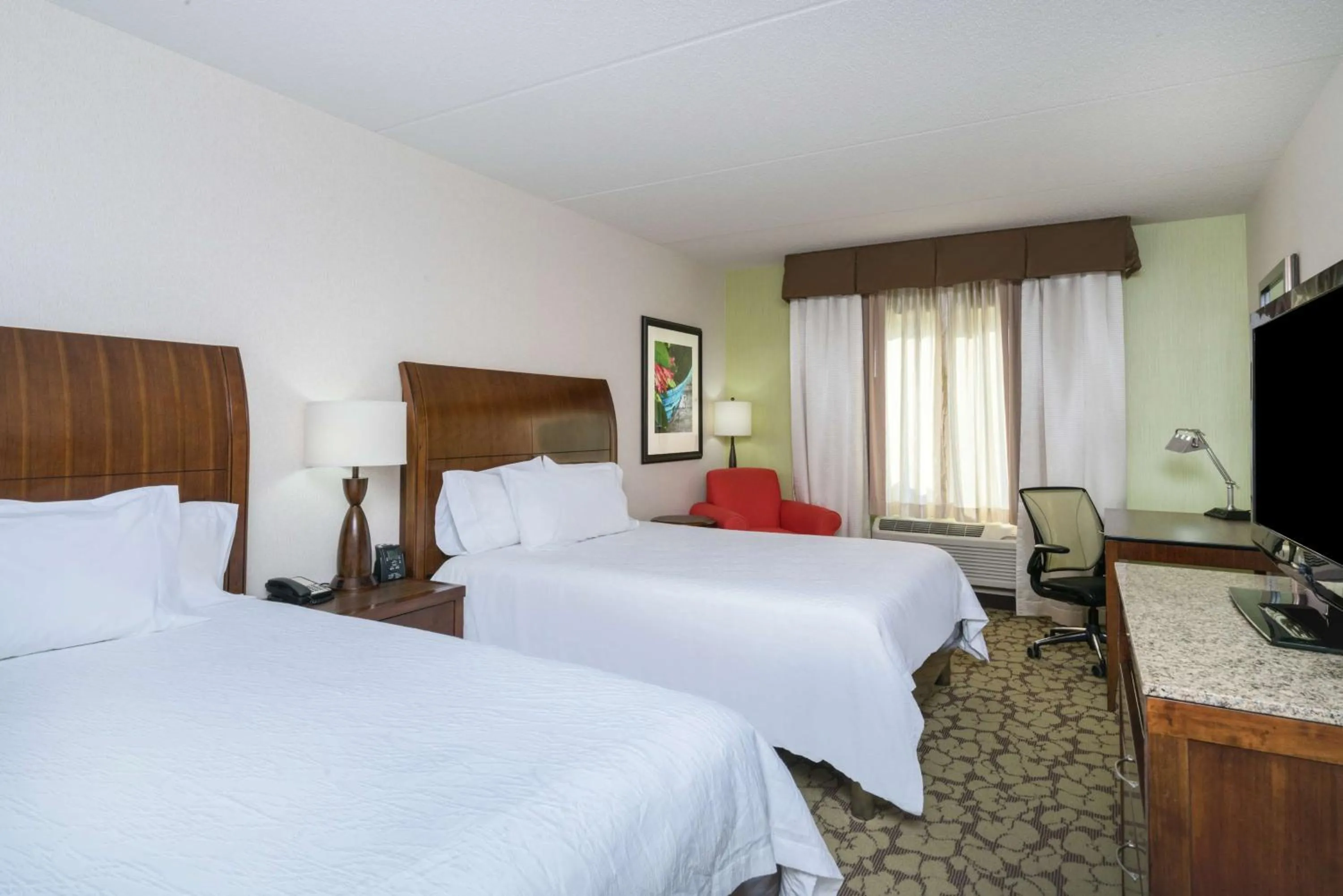 Bedroom, Bed in Hilton Garden Inn Valley Forge/Oaks