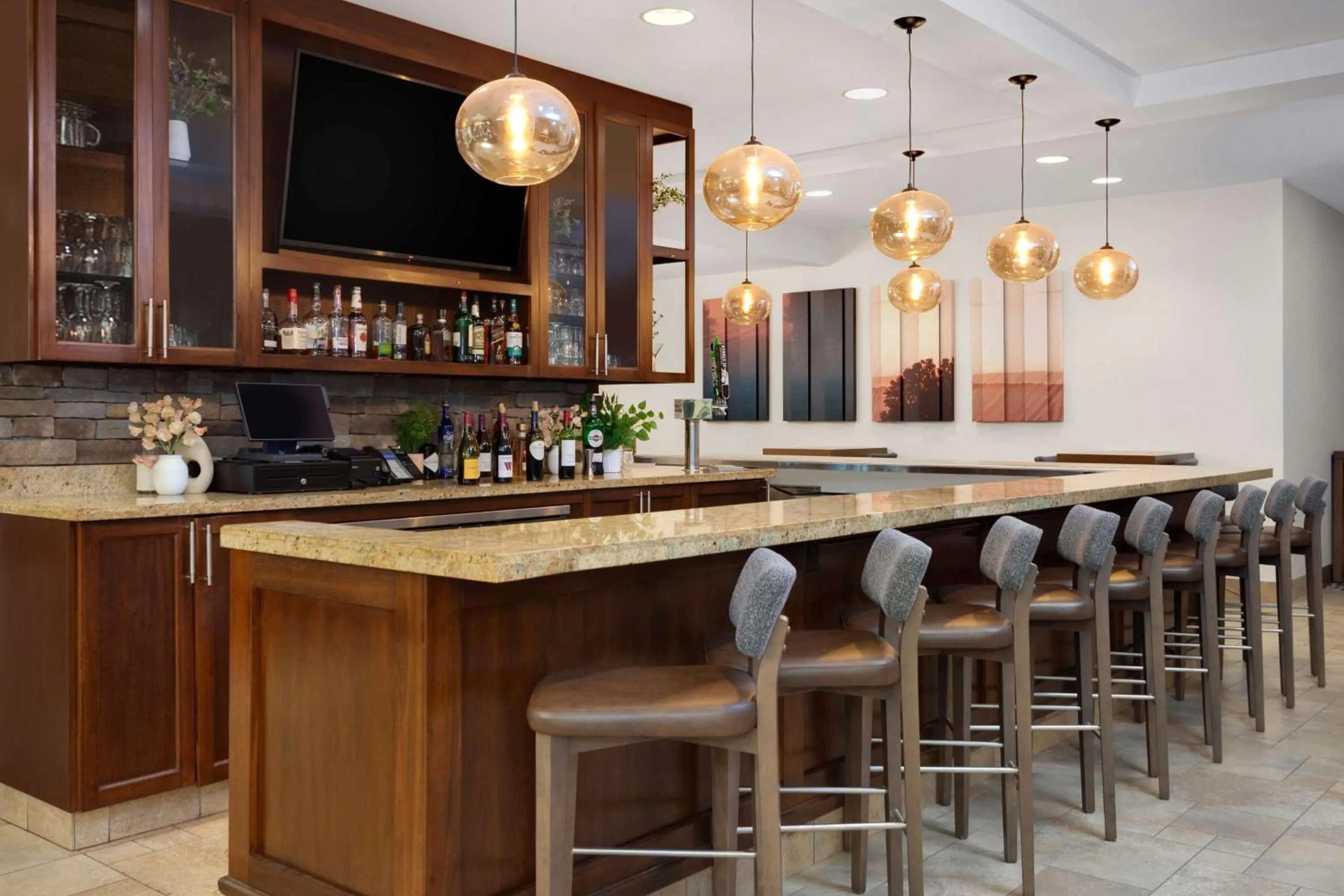 Lounge or bar in Hilton Garden Inn Valley Forge/Oaks