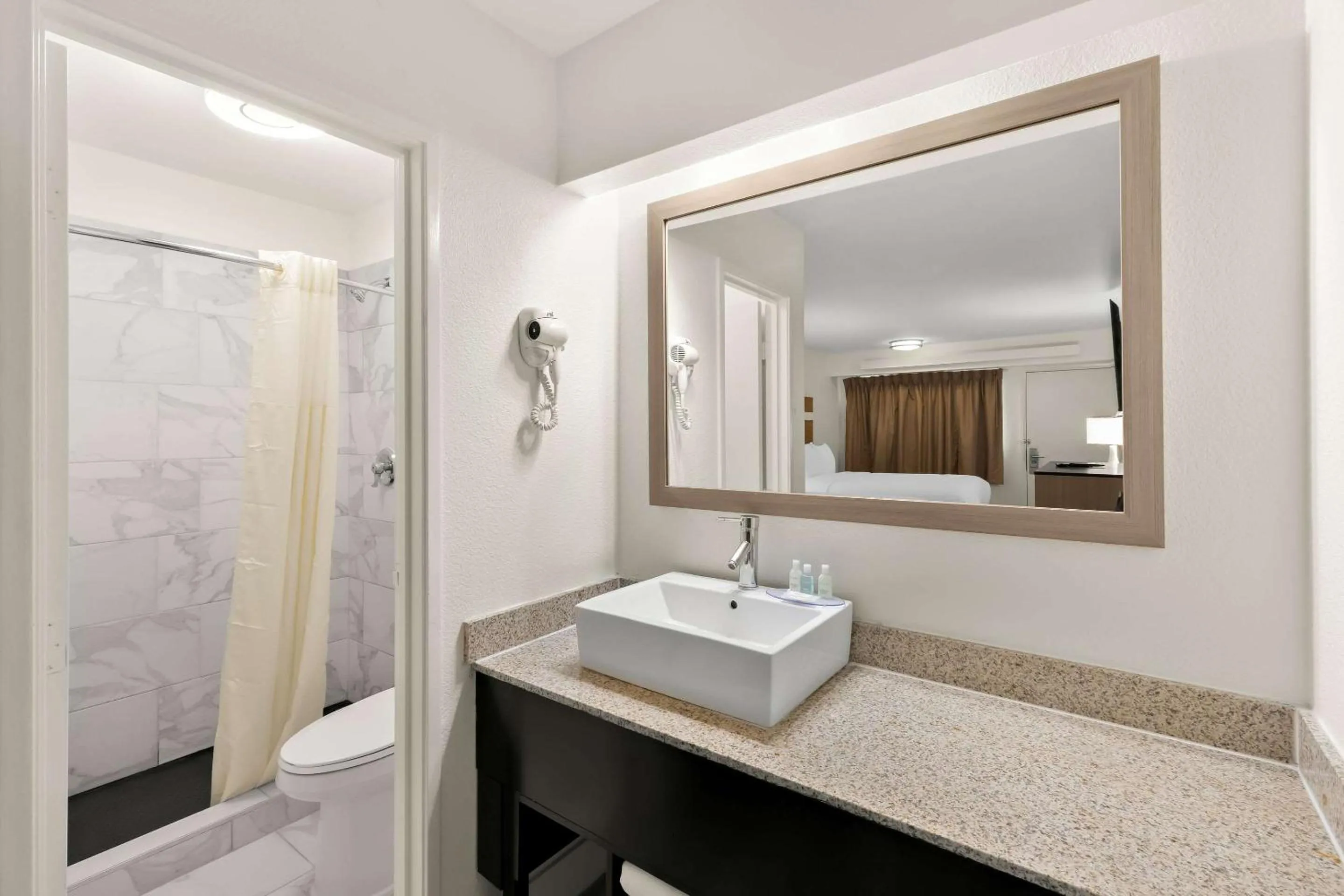 Bathroom in Clarion Pointe Kennesaw Town Center