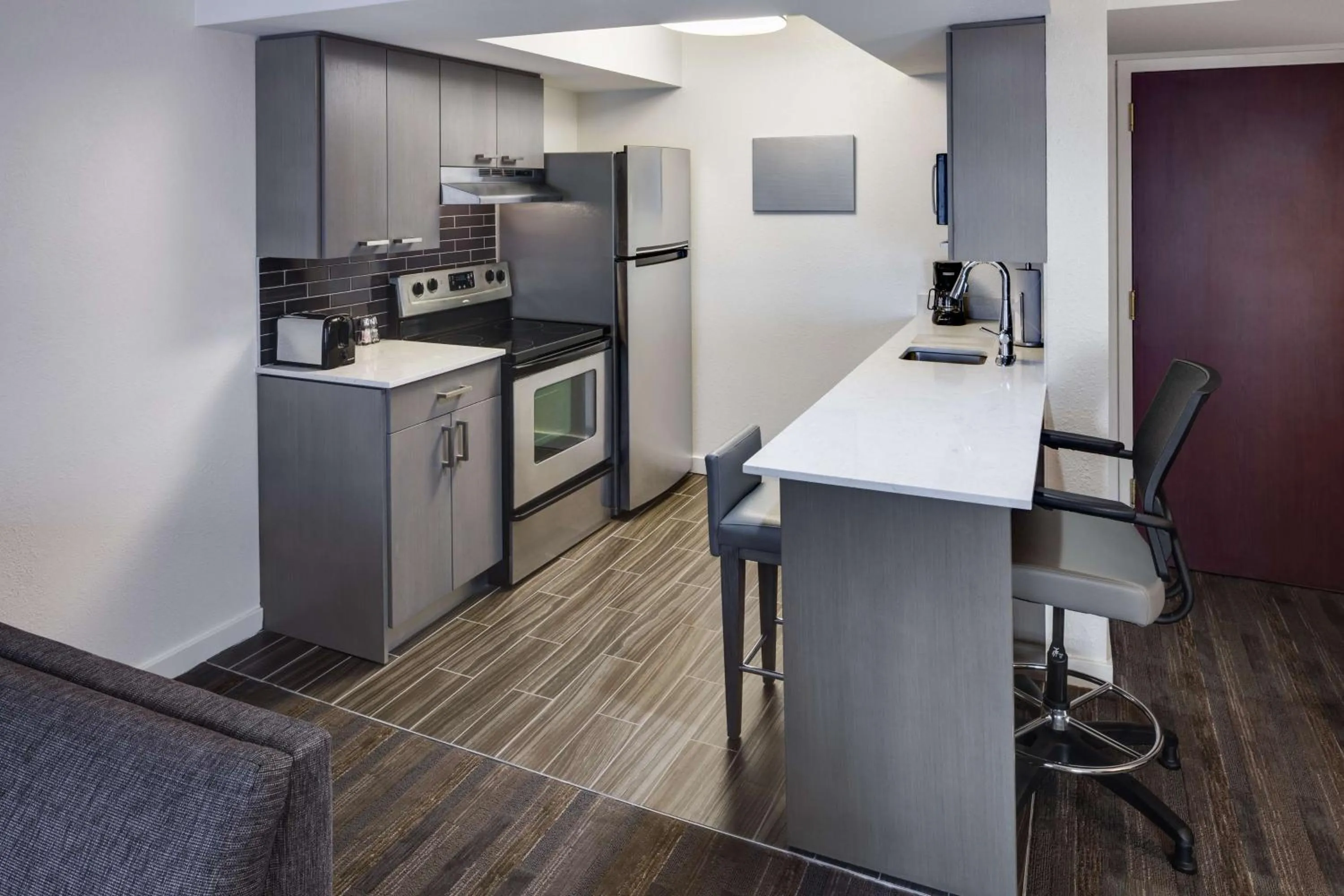 Kitchen or kitchenette in Hyatt House Boston Waltham