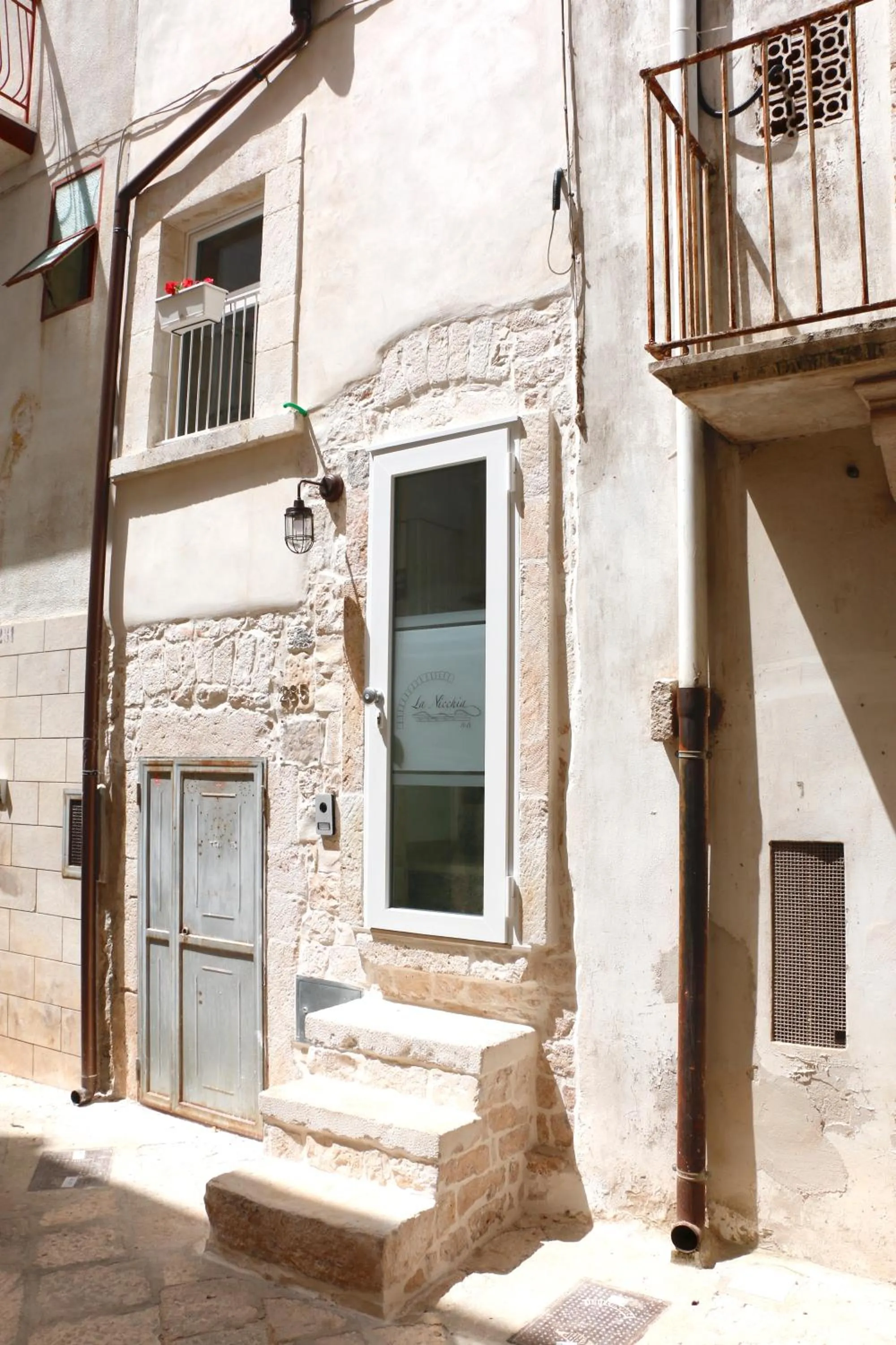 Property building in La Nicchia B&B