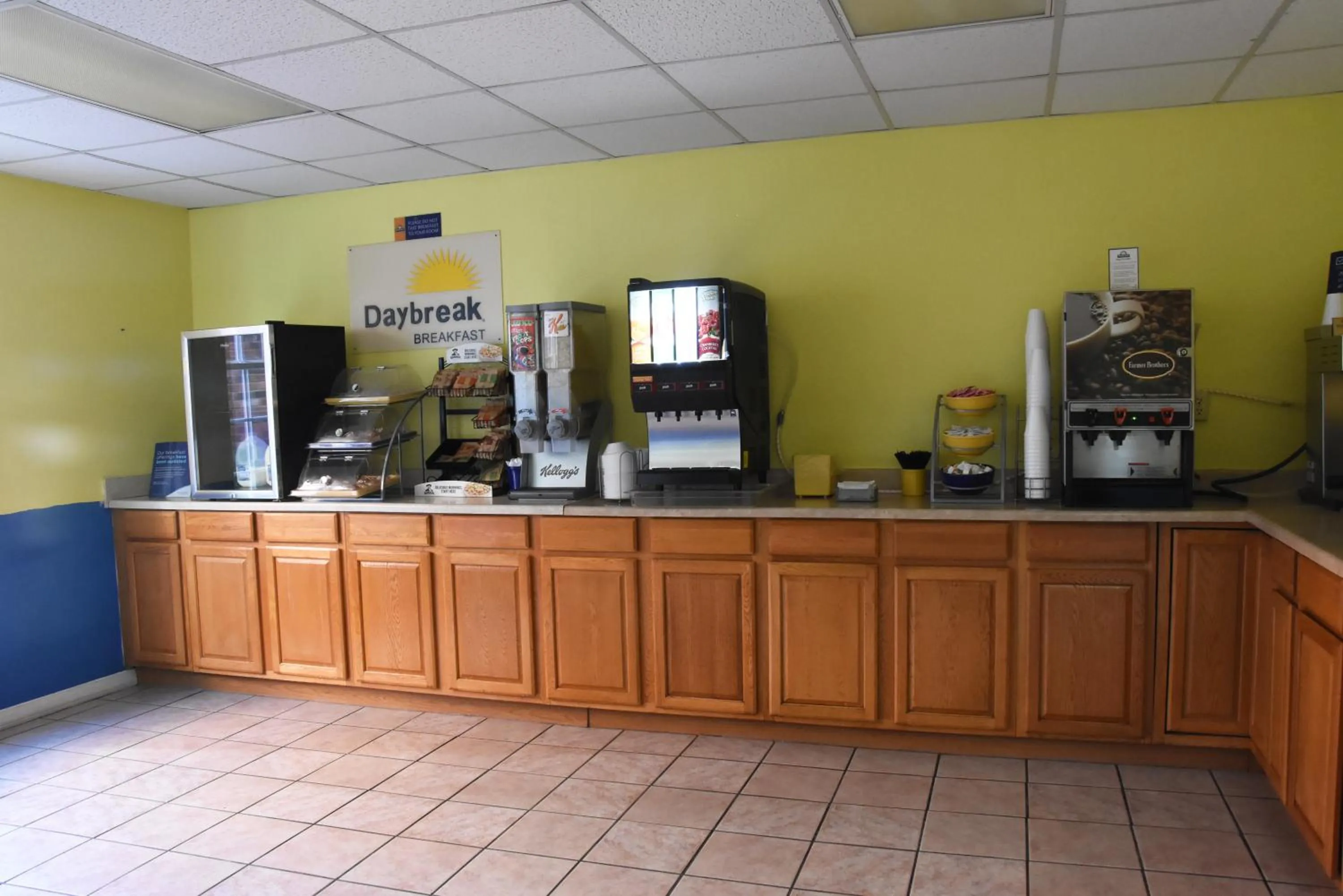 Breakfast in Days Inn by Wyndham Madisonville