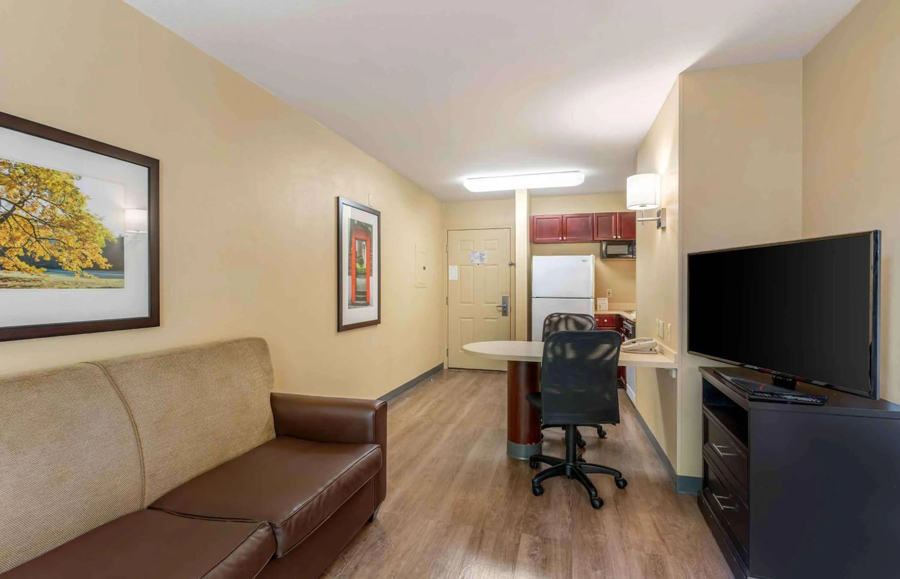 Bedroom in Extended Stay America Suites - Portland - Hillsboro