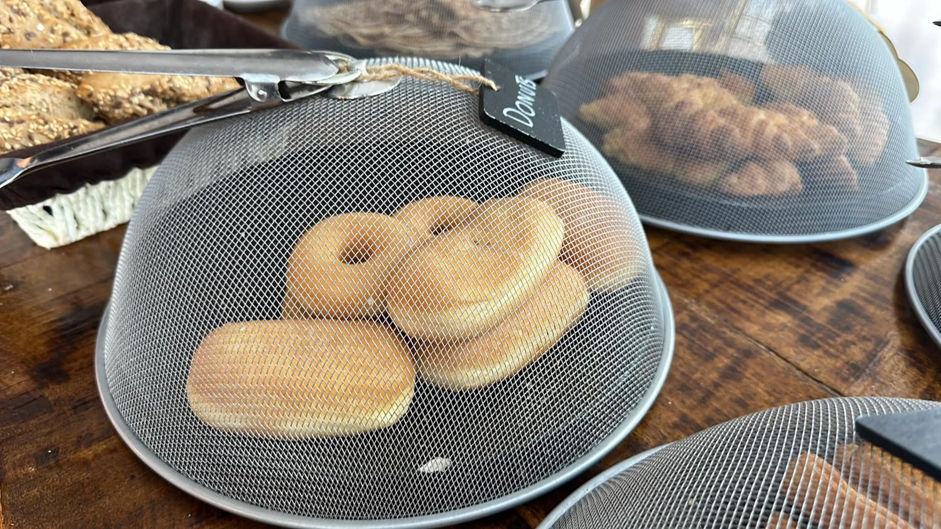 Buffet breakfast in OM Hotels