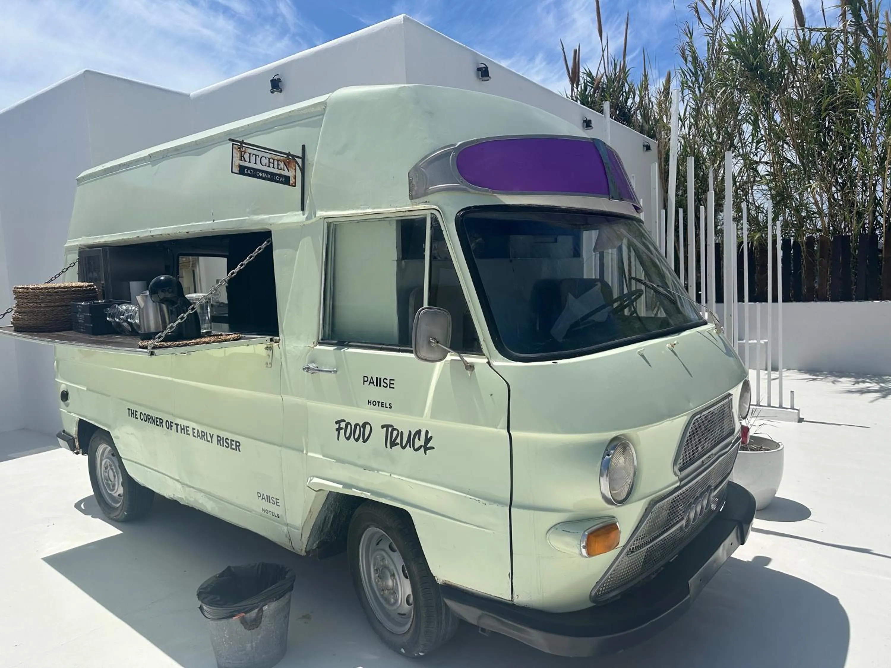 Kitchen or kitchenette in OM Hotels