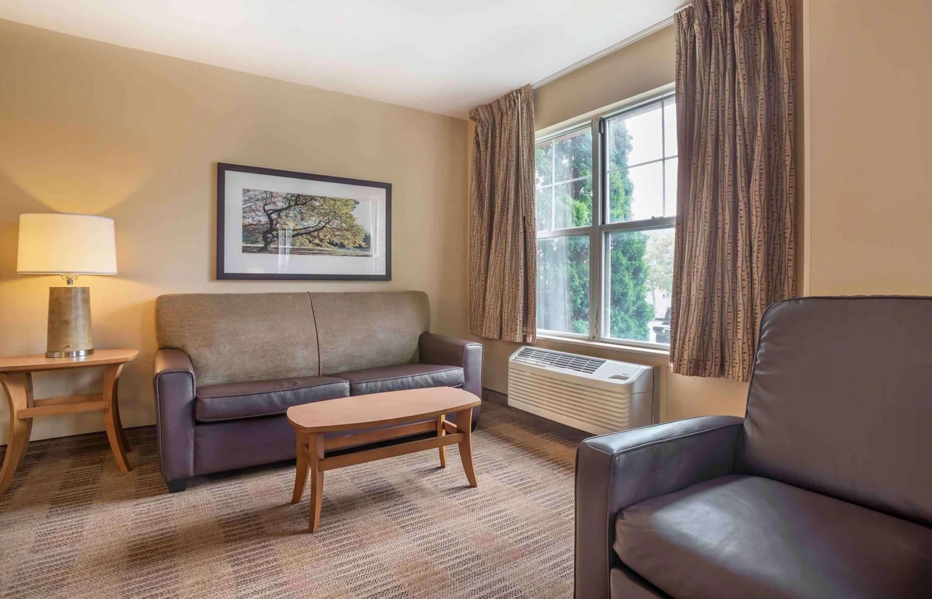 Bedroom in Extended Stay America Suites - Columbia - Columbia Corporate Park