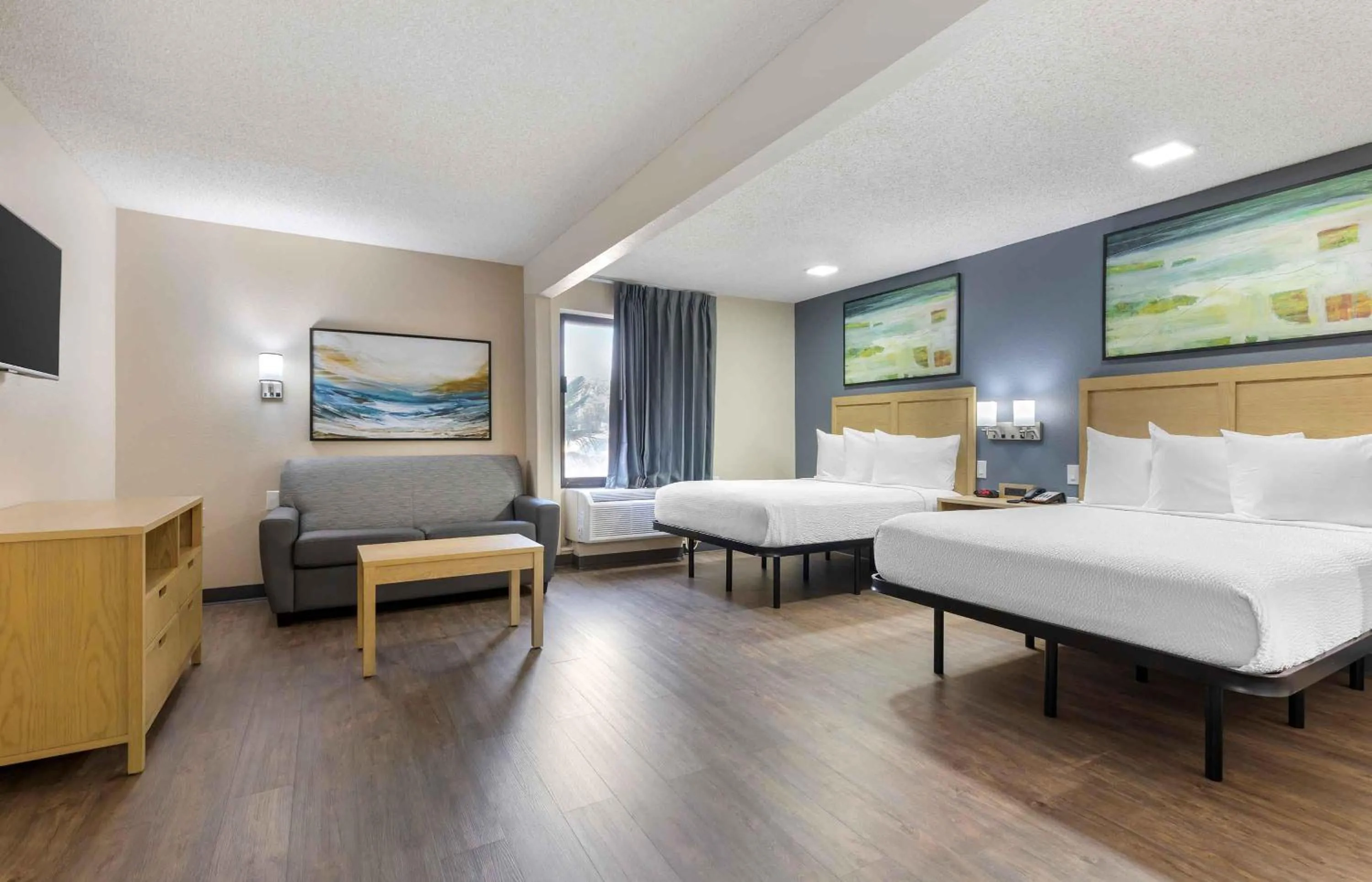 Bedroom, Bed in Extended Stay America Suites - Arlington - Six Flags