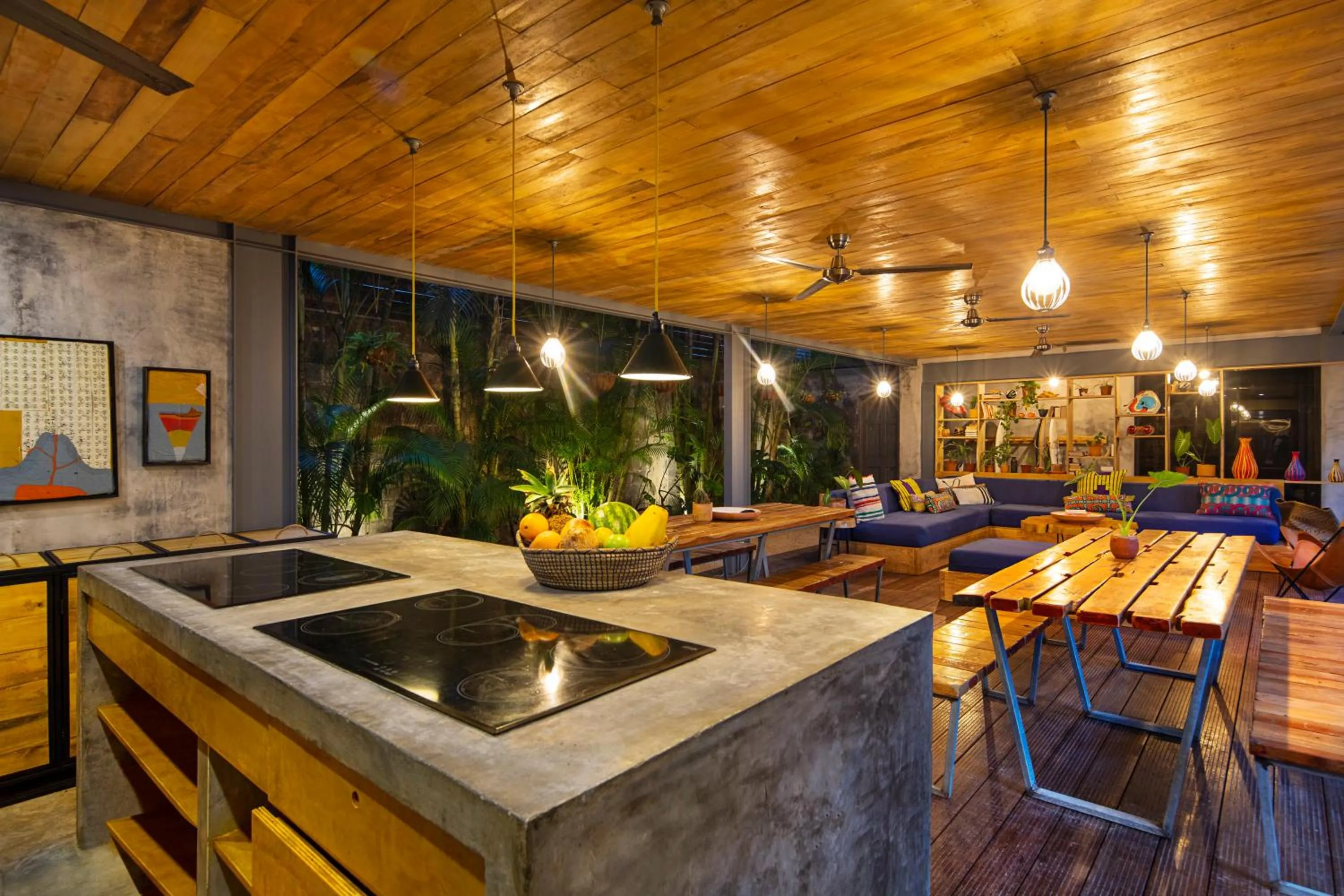 Communal kitchen in Somos