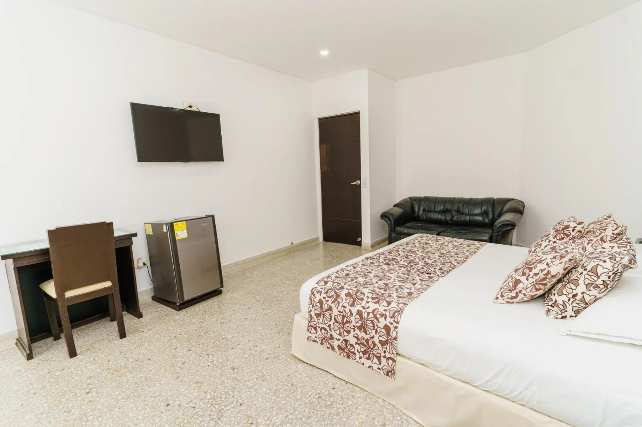 TV and multimedia, Bed in Hotel Las Molas