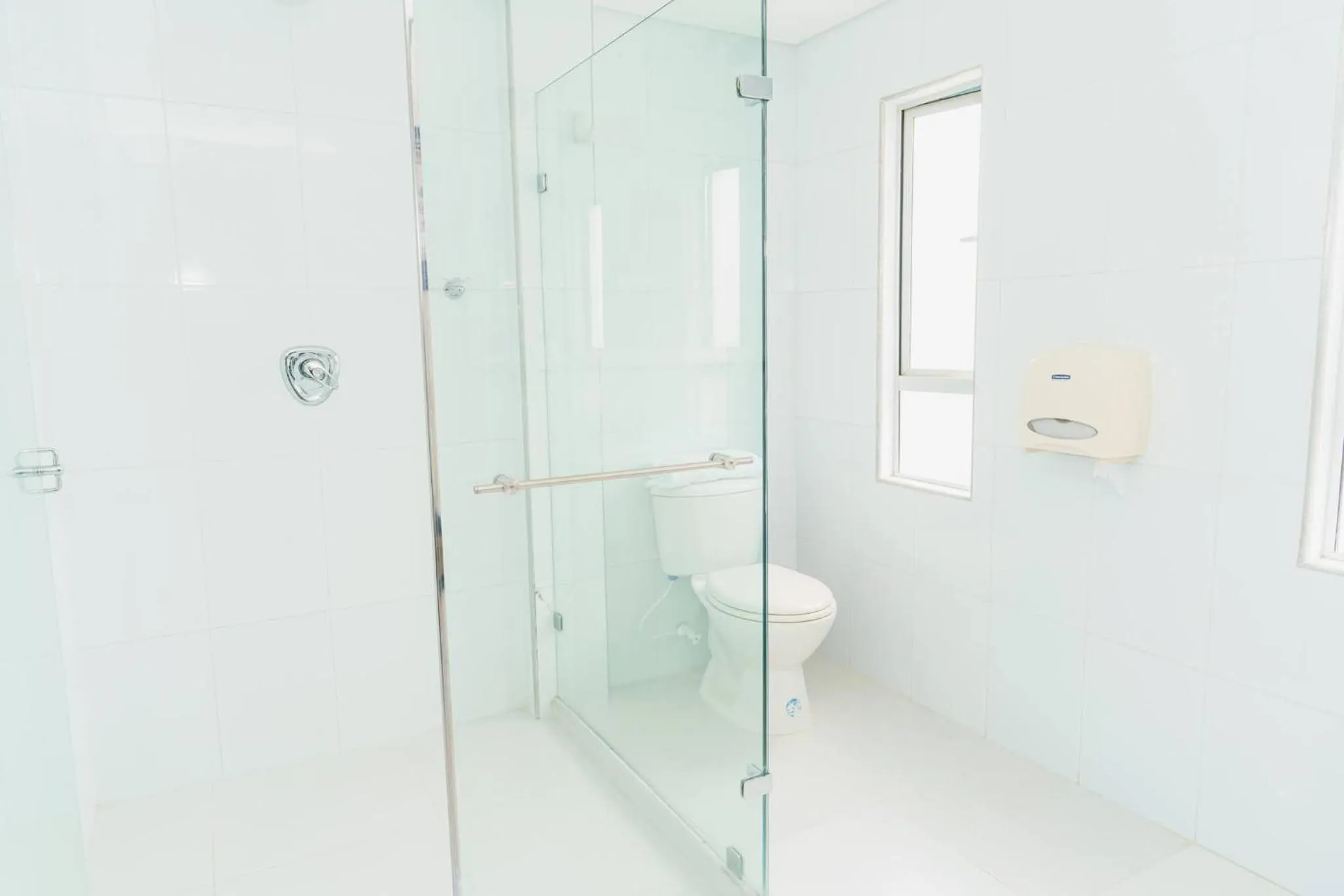 Shower in Hotel Las Molas