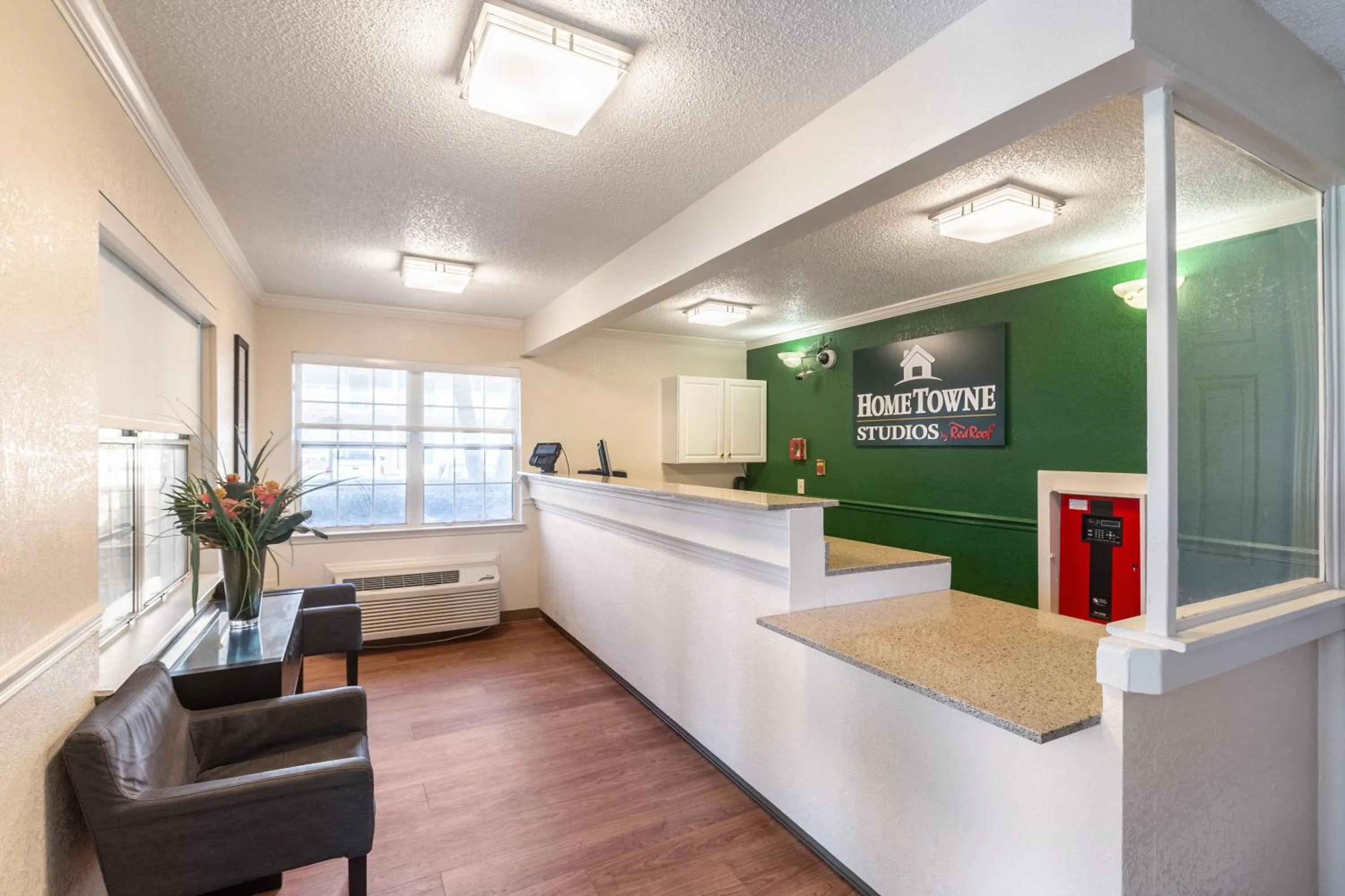 Lobby or reception in HomeTowne Studios by Red Roof Atlanta NE - Downtown Norcross