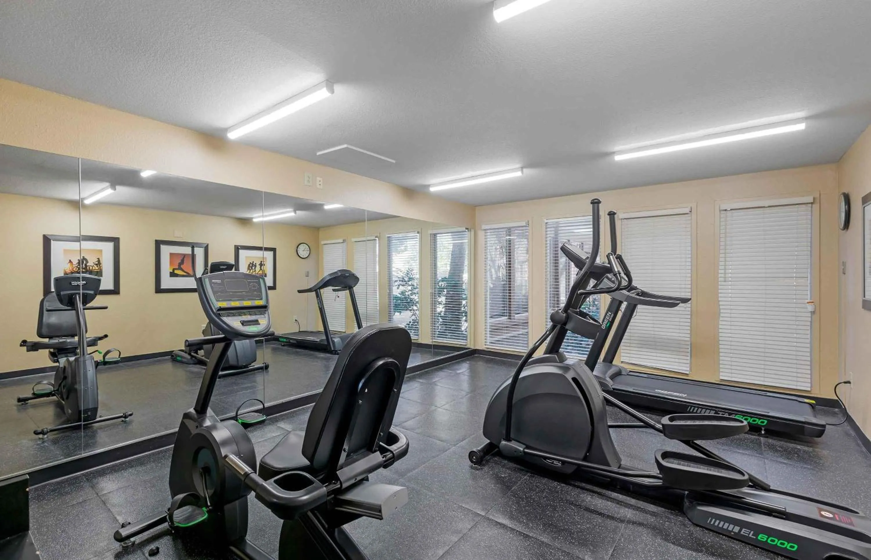 Fitness centre/facilities in Extended Stay America Select Suites - Dallas - Richardson