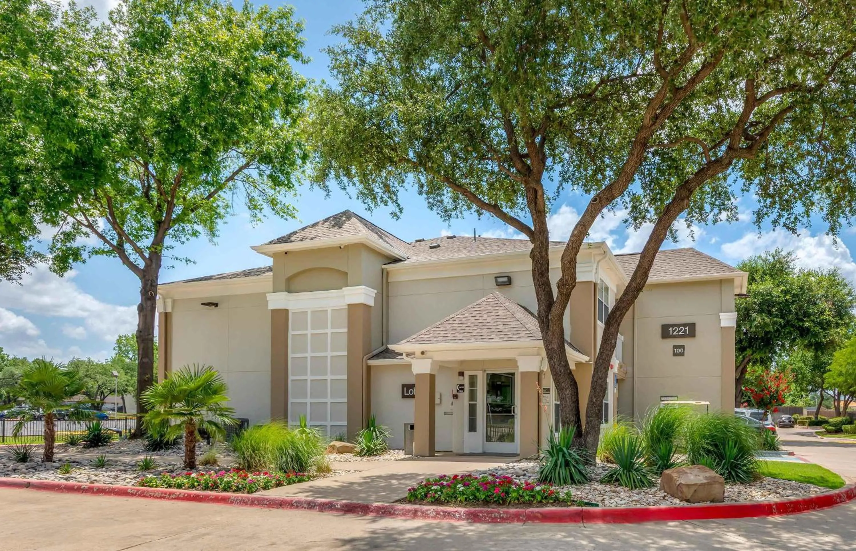 Property building in Extended Stay America Suites - Arlington