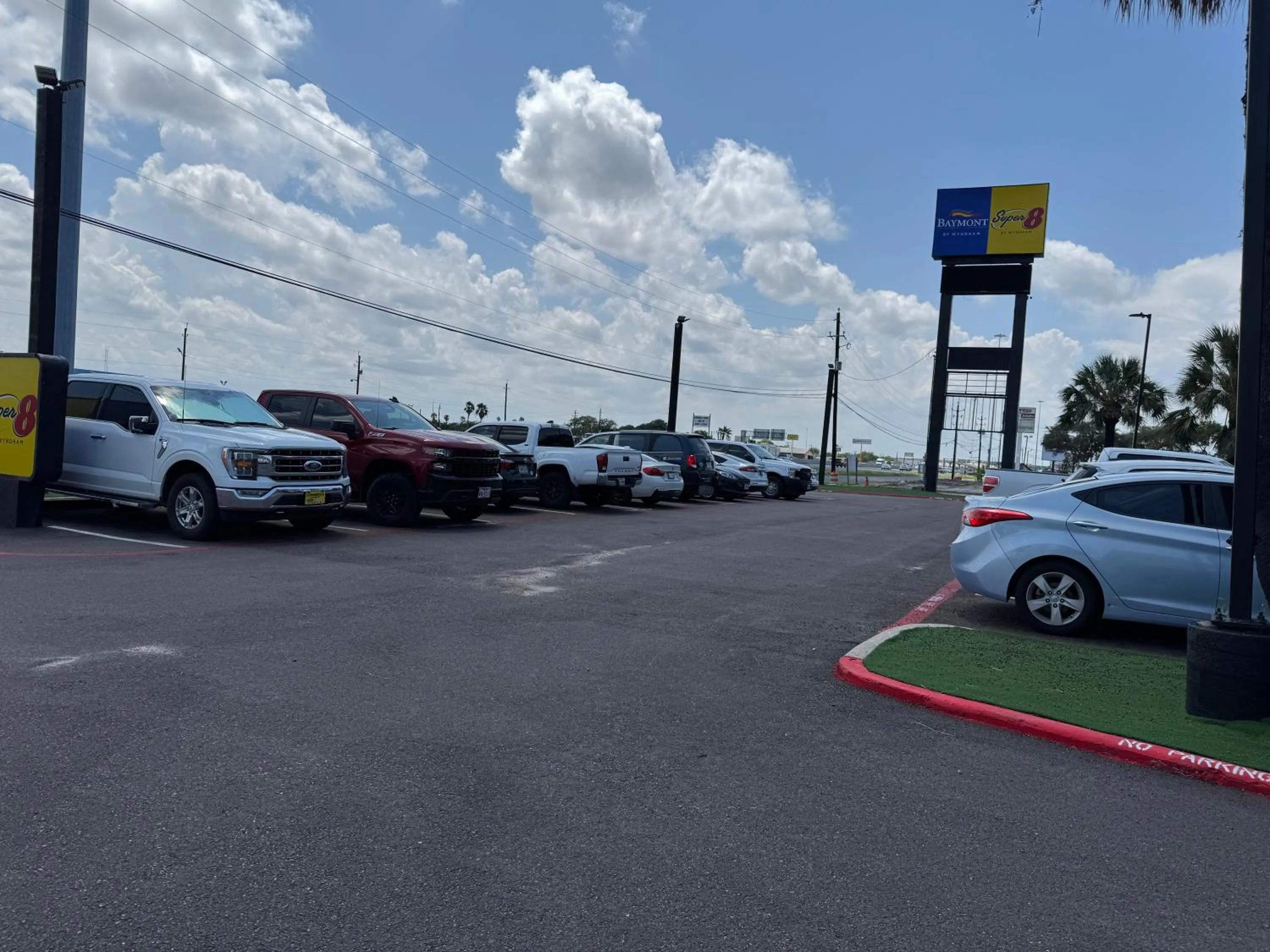 Facade/entrance in Baymont by Wyndham Corpus Christi Airport