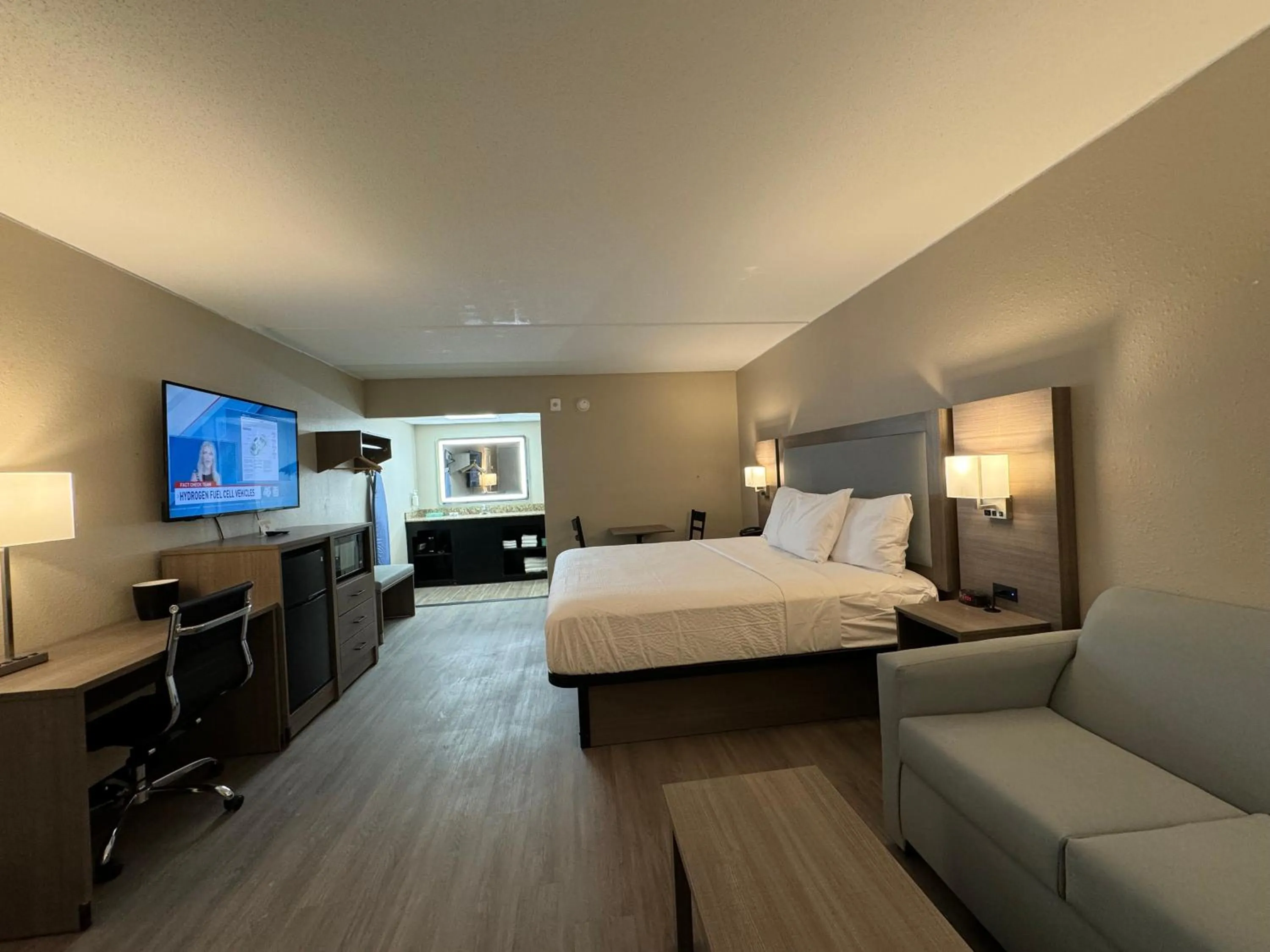 Photo of the whole room, Bed in Baymont by Wyndham Corpus Christi Airport