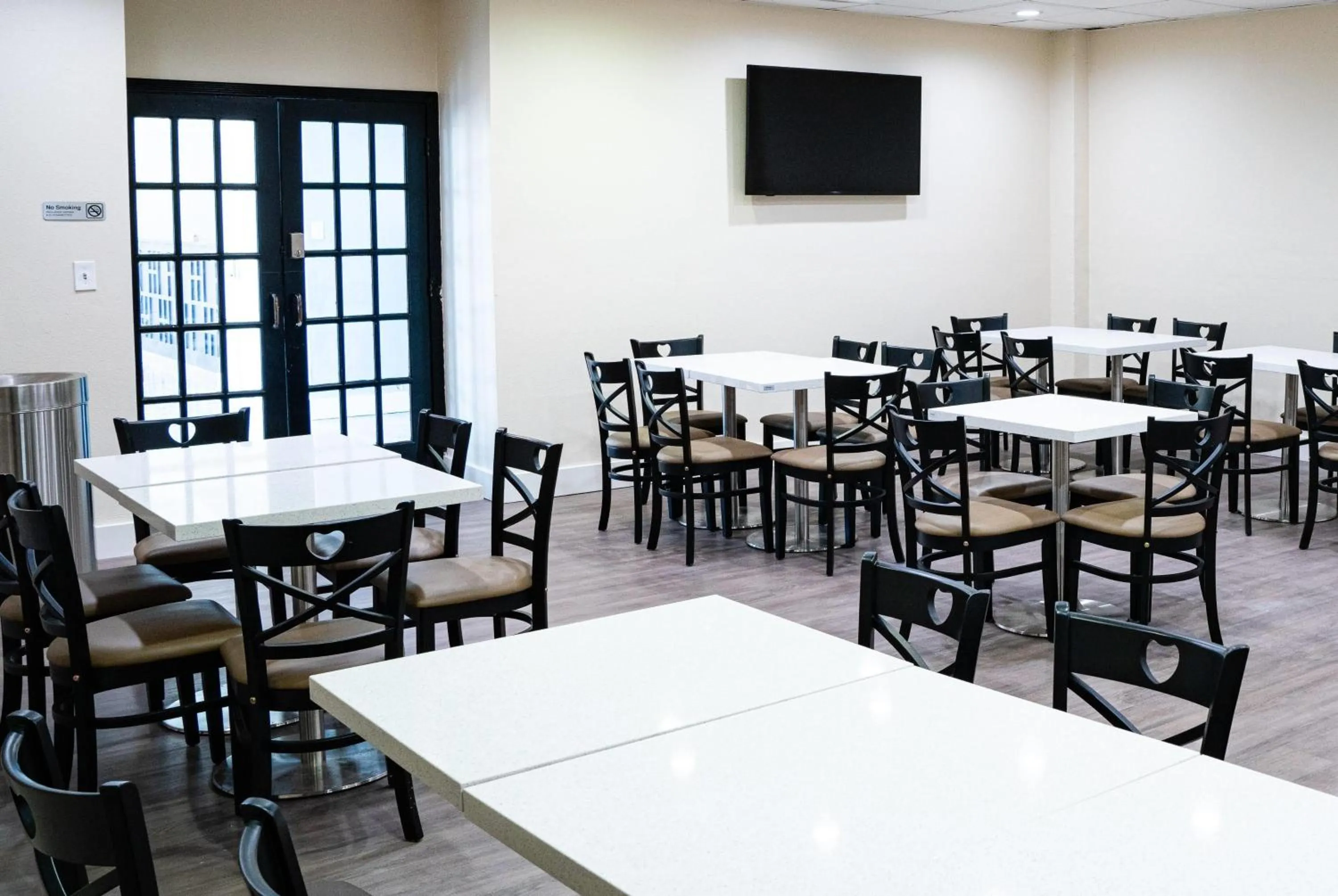 Restaurant/places to eat in Baymont by Wyndham Corpus Christi Airport