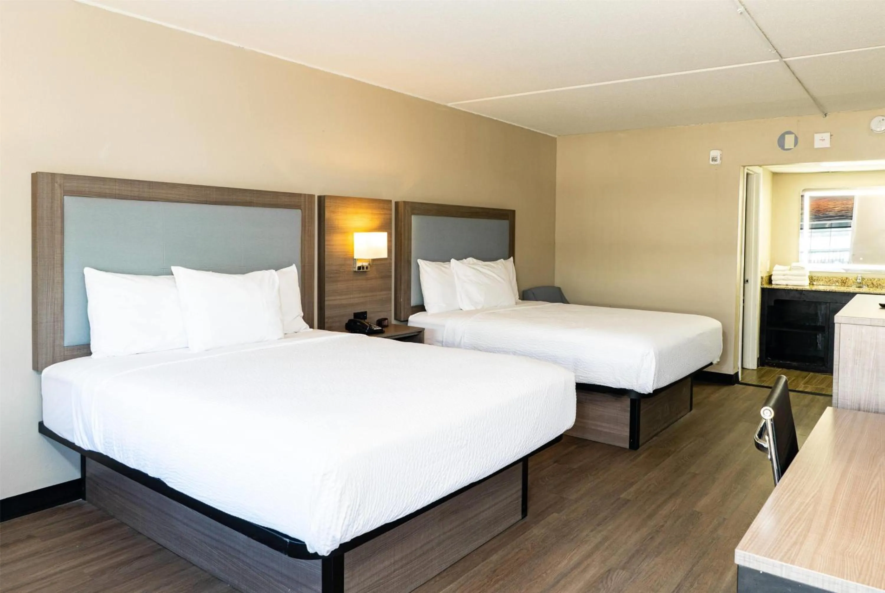 Photo of the whole room, Bed in Baymont by Wyndham Corpus Christi Airport