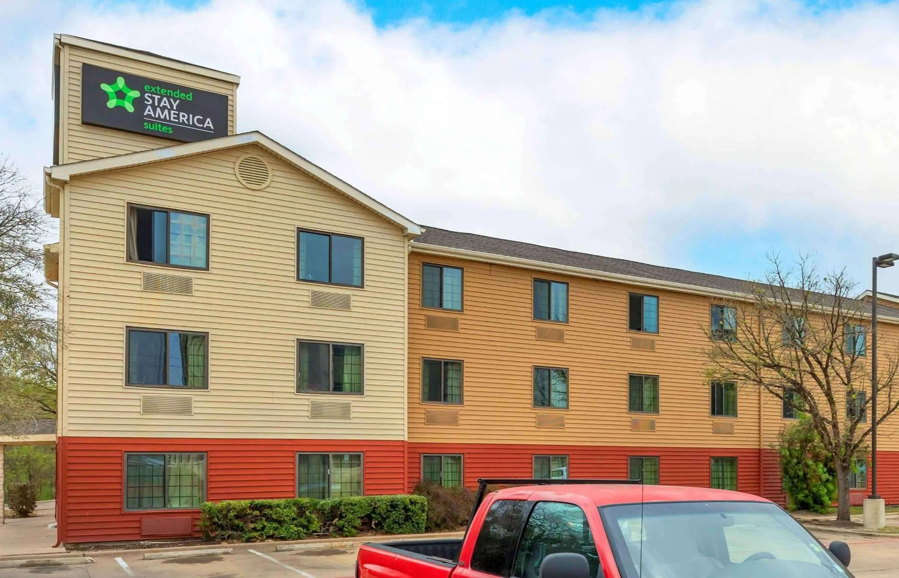 Property building in Extended Stay America Select Suites - Austin - Round Rock - North