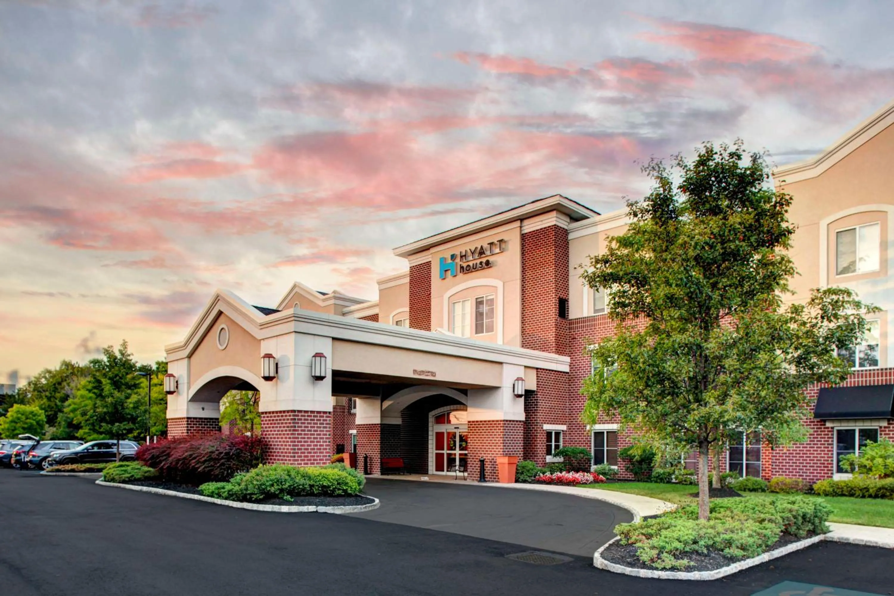 Property building in Hyatt House Branchburg - Bridgewater