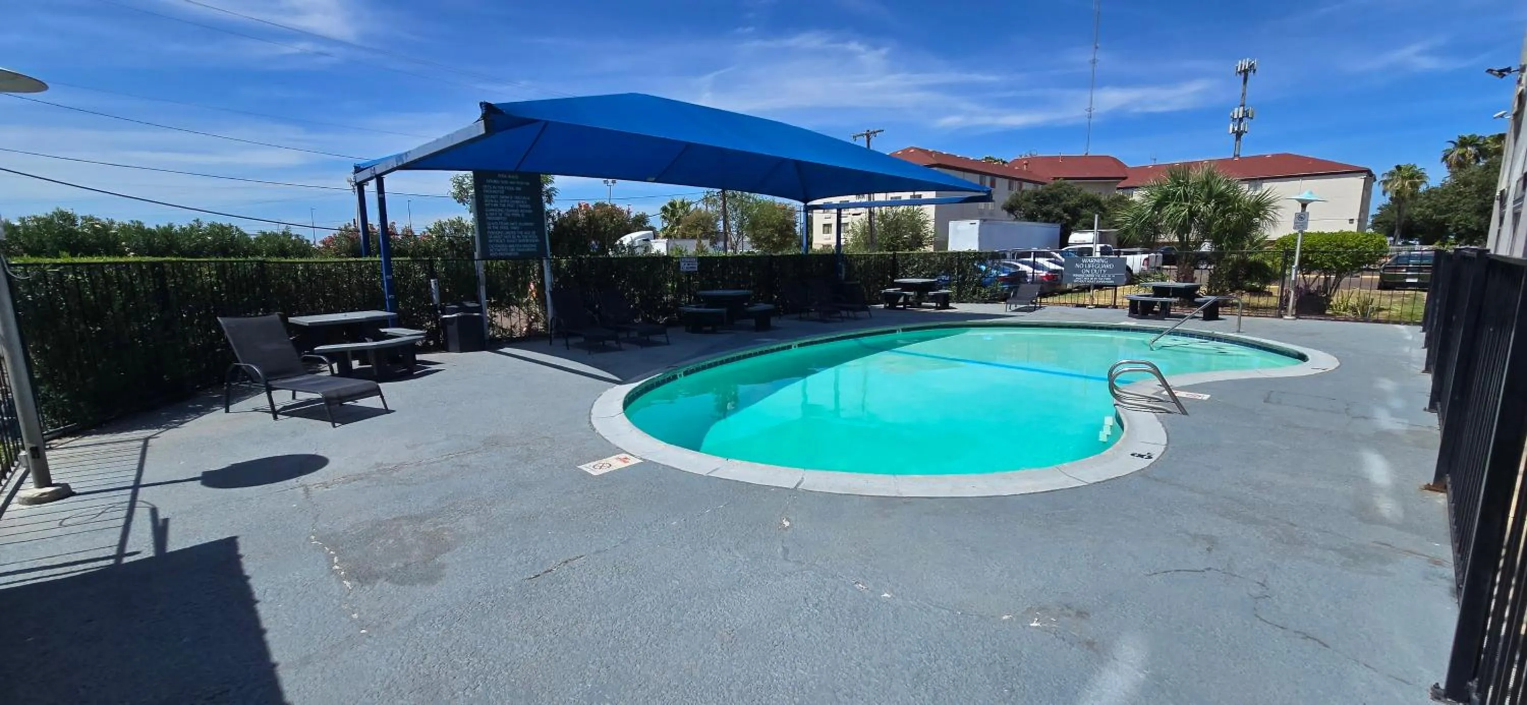 Swimming pool in Baymont by Wyndham Laredo