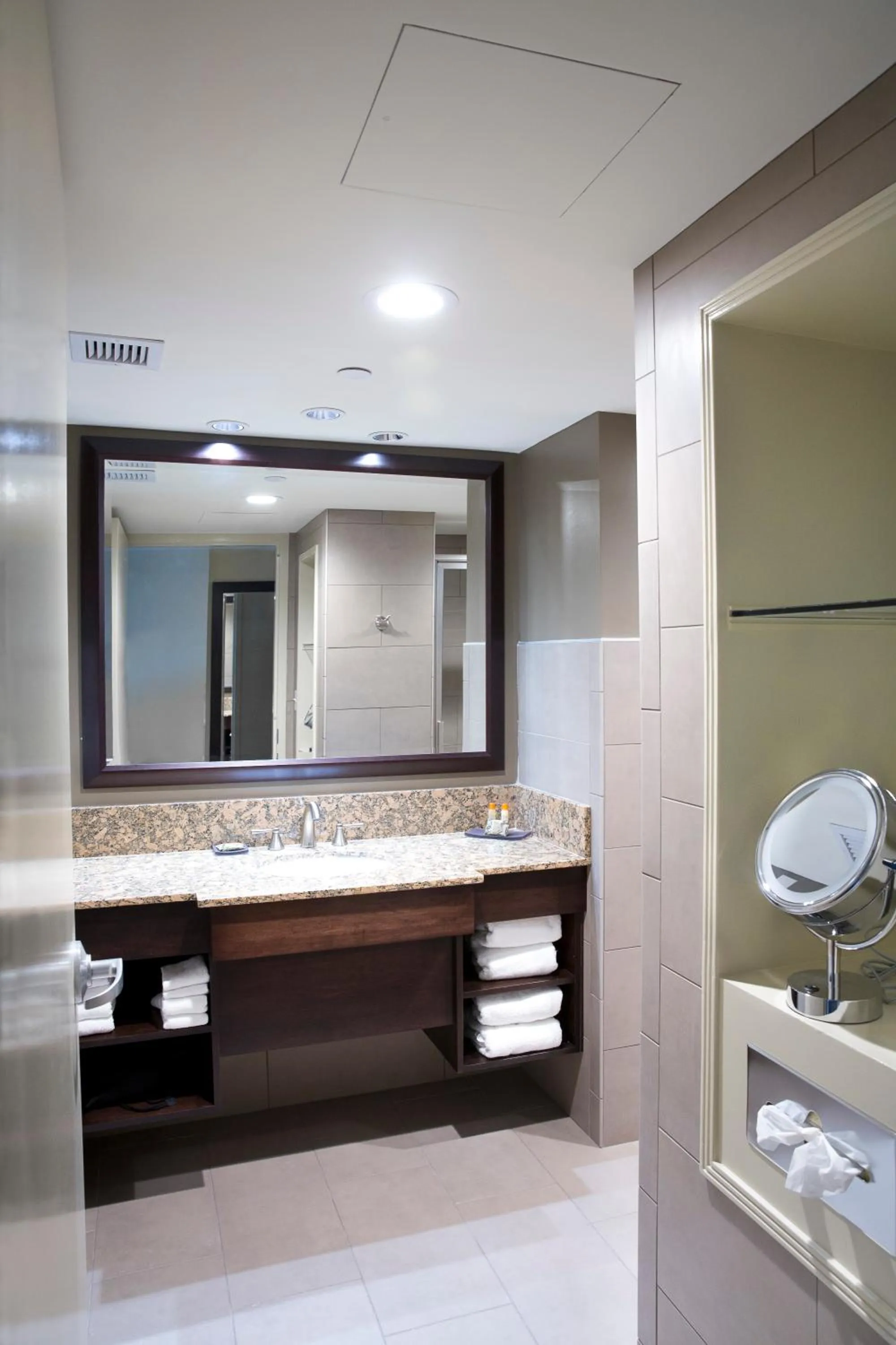 Bathroom in Isle of Capri Boonville, A Caesars Destination