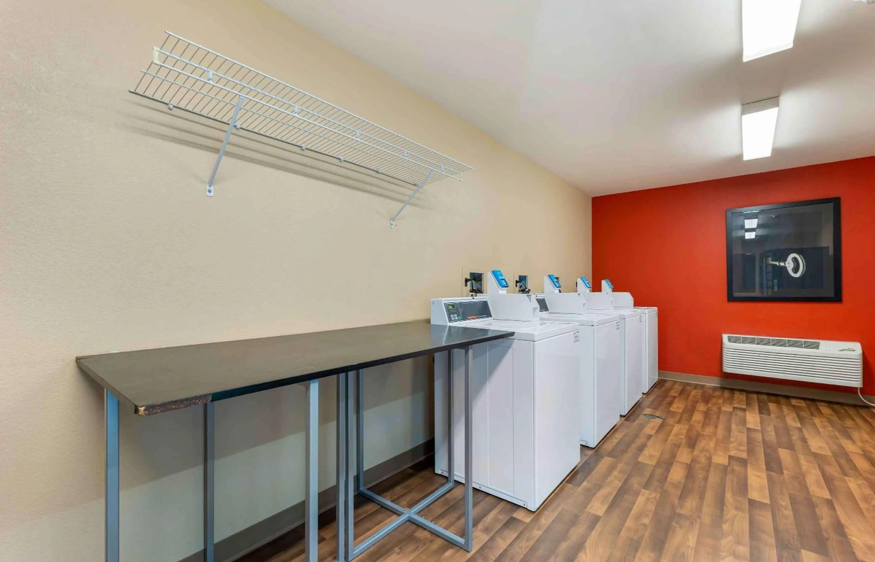 Property building in Extended Stay America Suites - Chicago - Skokie