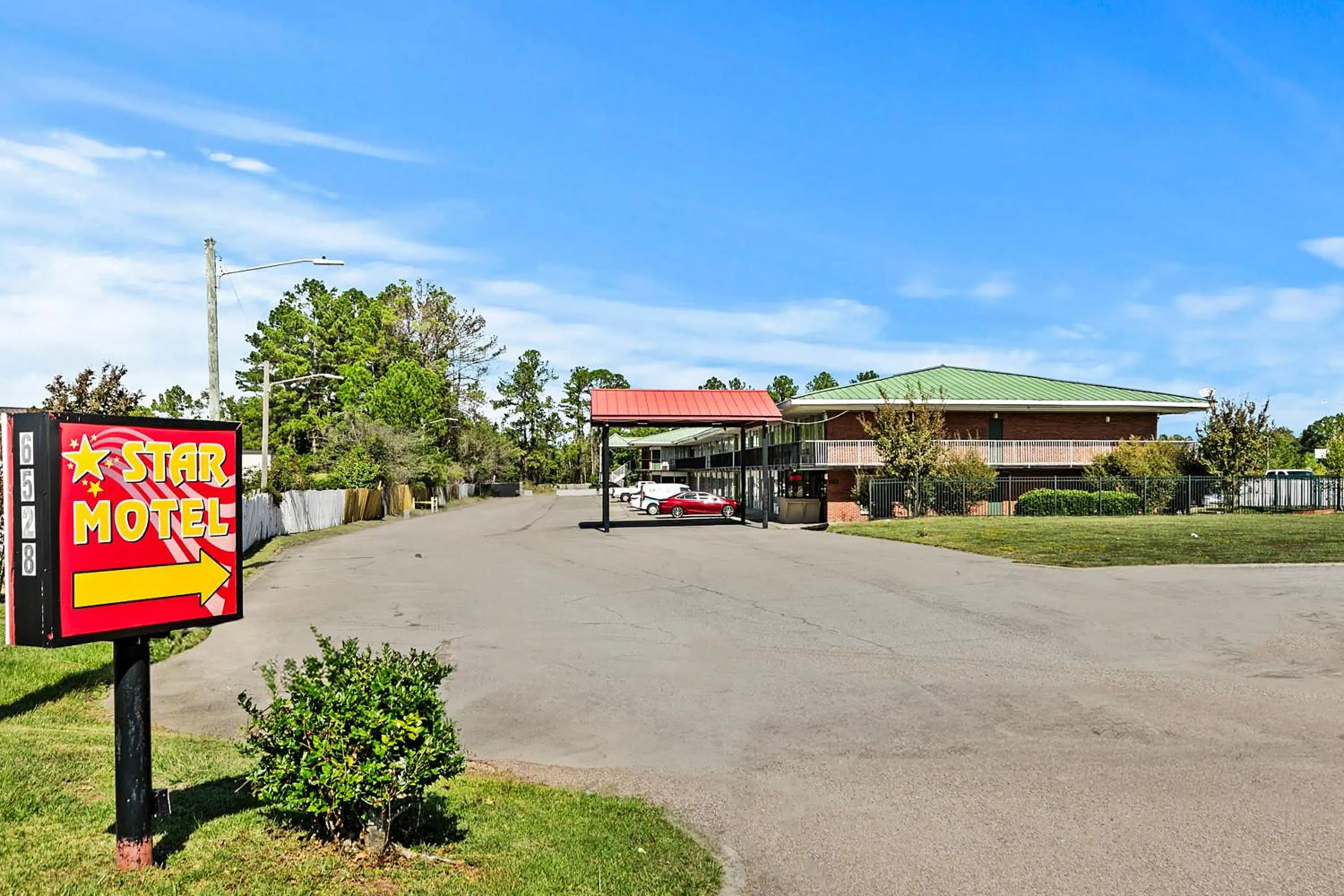 Parking in Hotel O Star Motel Hattiesburg HWY 49