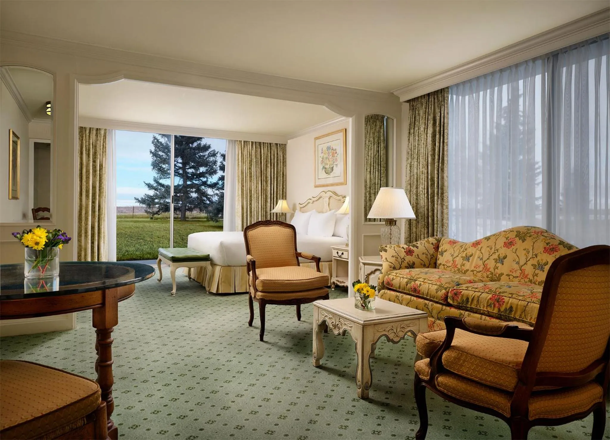 Bedroom in Little America Hotel - Wyoming