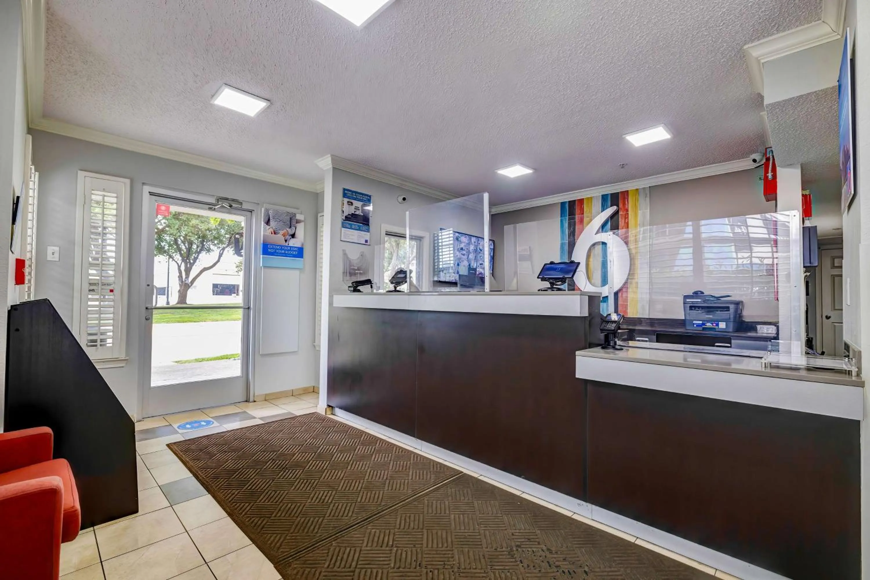 Lobby or reception in Studio 6-Arlington, TX - South - Dallas