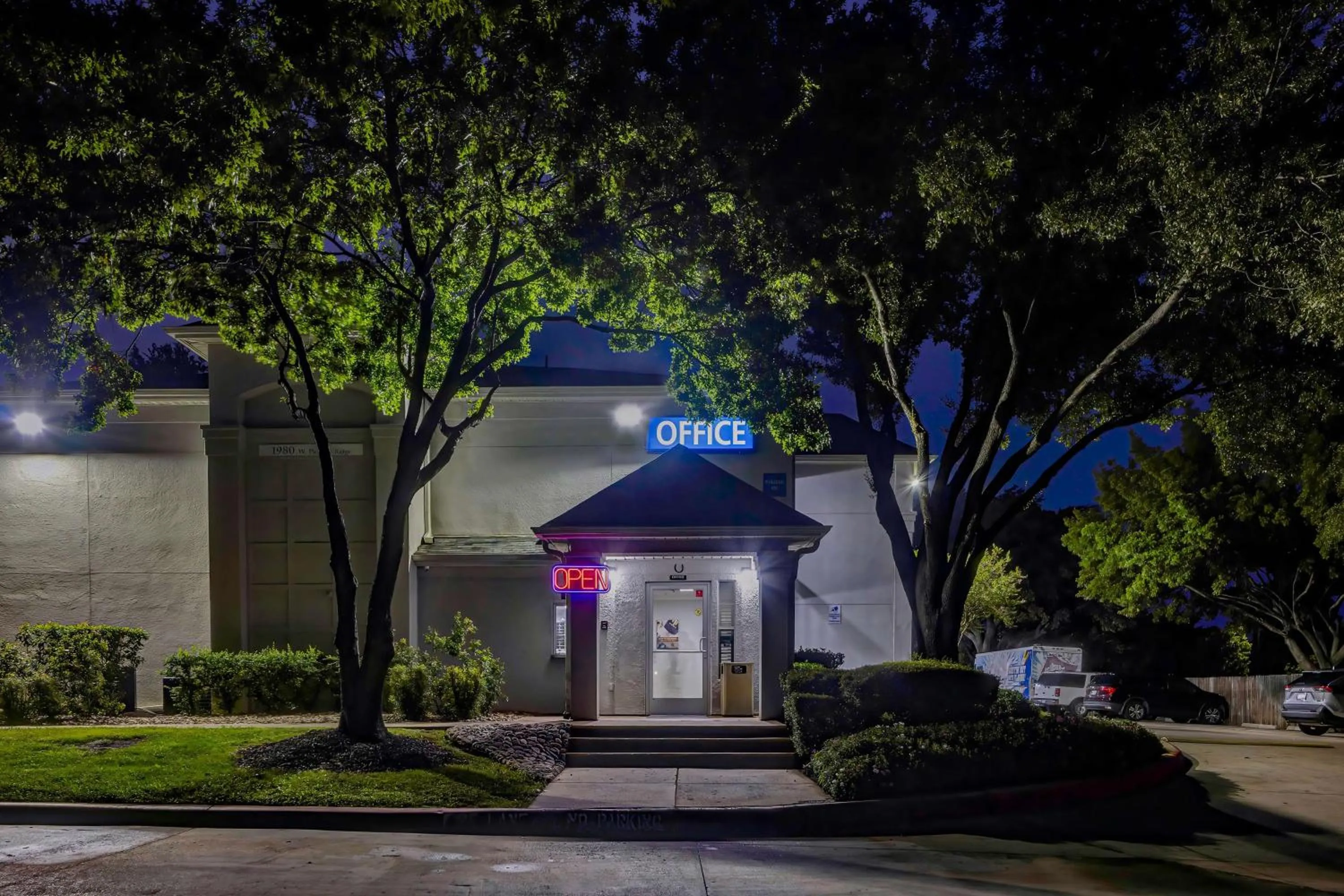 Property building in Studio 6-Arlington, TX - South - Dallas