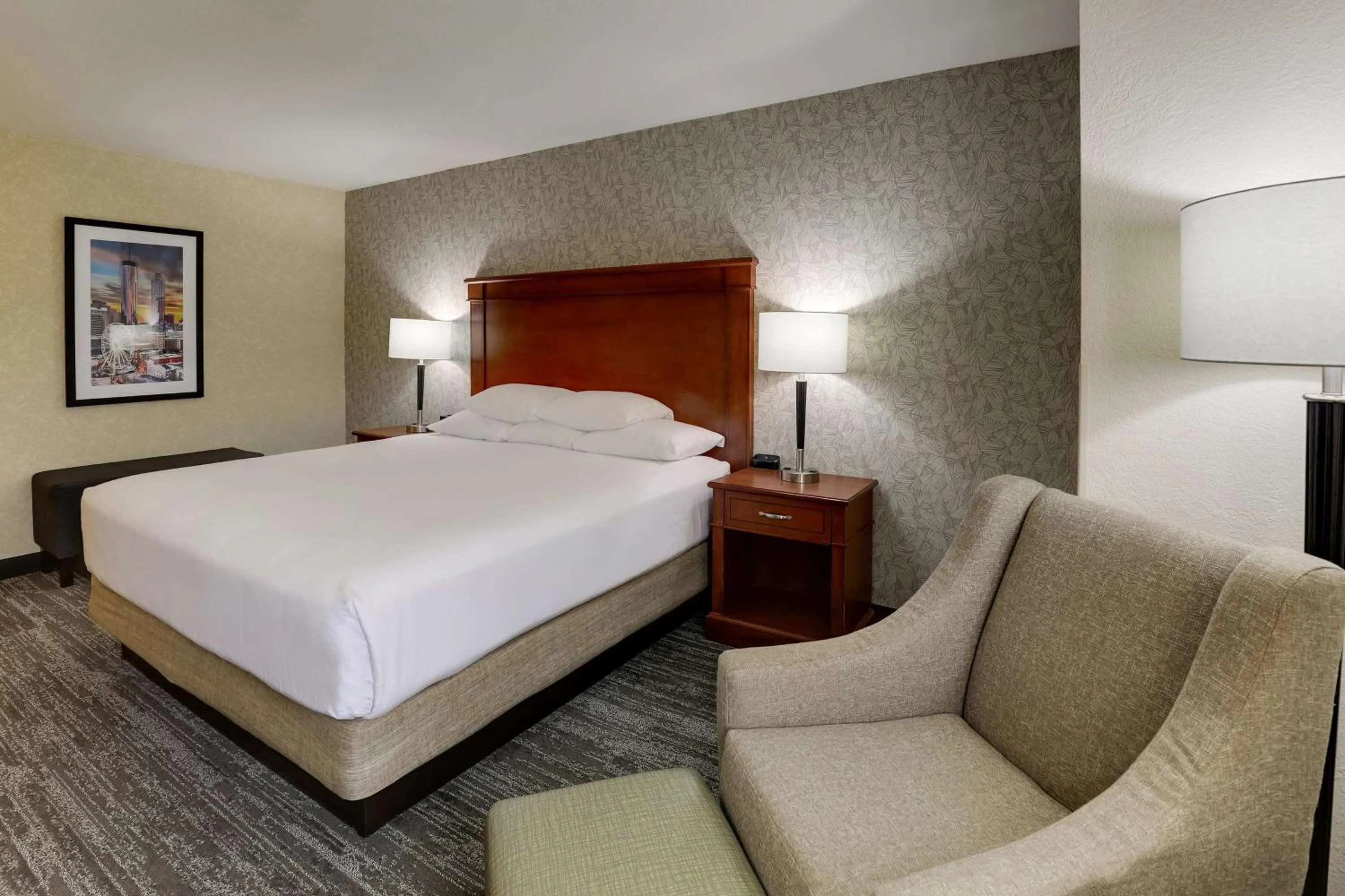 Bedroom, Bed in Drury Inn & Suites Atlanta Marietta