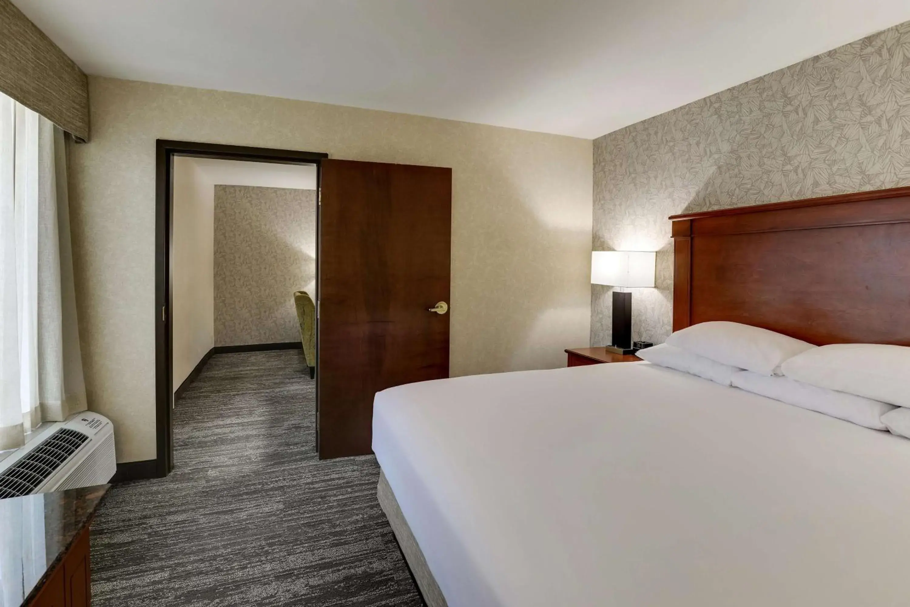 King Suite with Sofa Bed in Drury Inn & Suites Atlanta Marietta King Suite with Sofa Bed in Drury Inn & Suites Atlanta Marietta