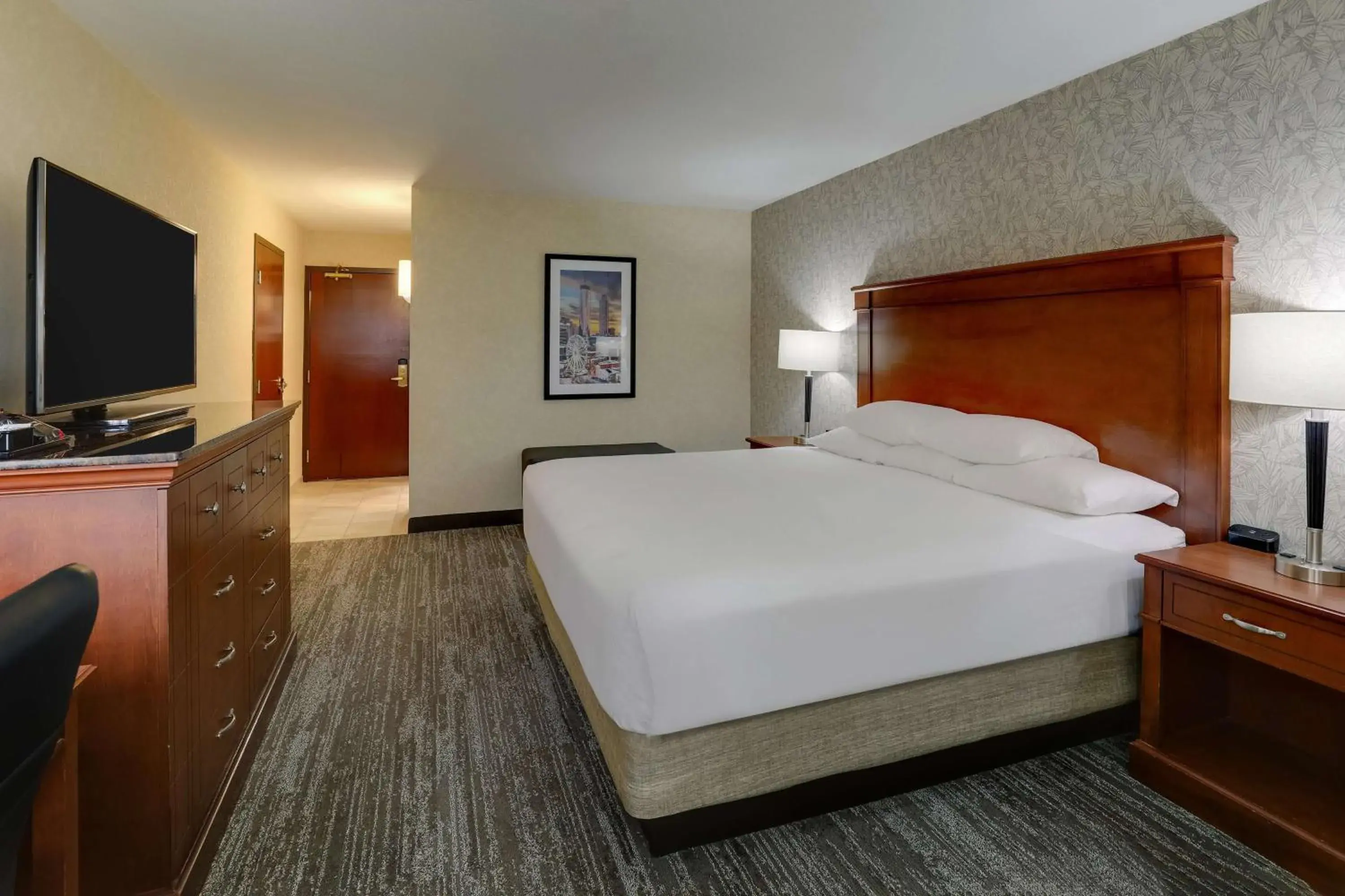 Deluxe King Room in Drury Inn & Suites Atlanta Marietta Deluxe King Room in Drury Inn & Suites Atlanta Marietta