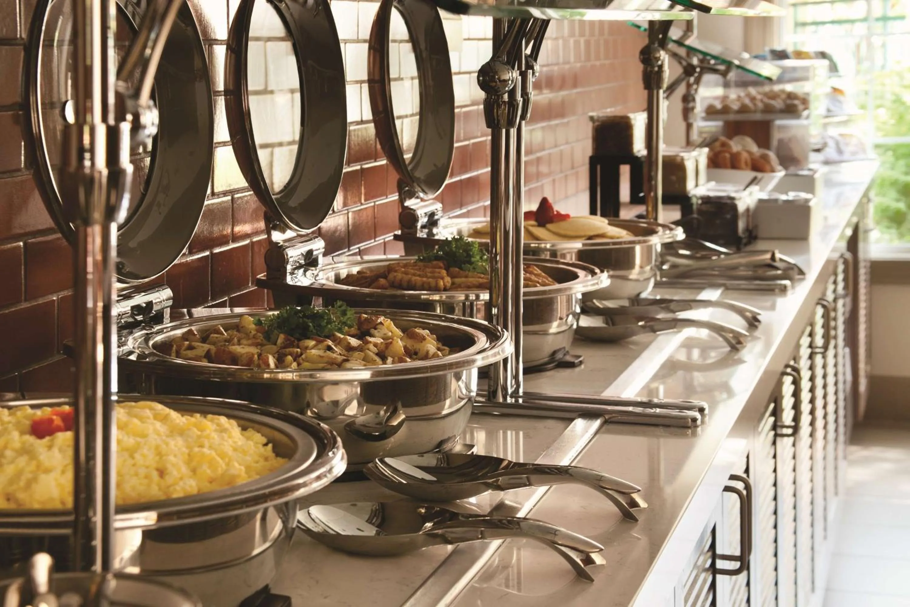 Restaurant/places to eat in Hyatt House Pleasanton