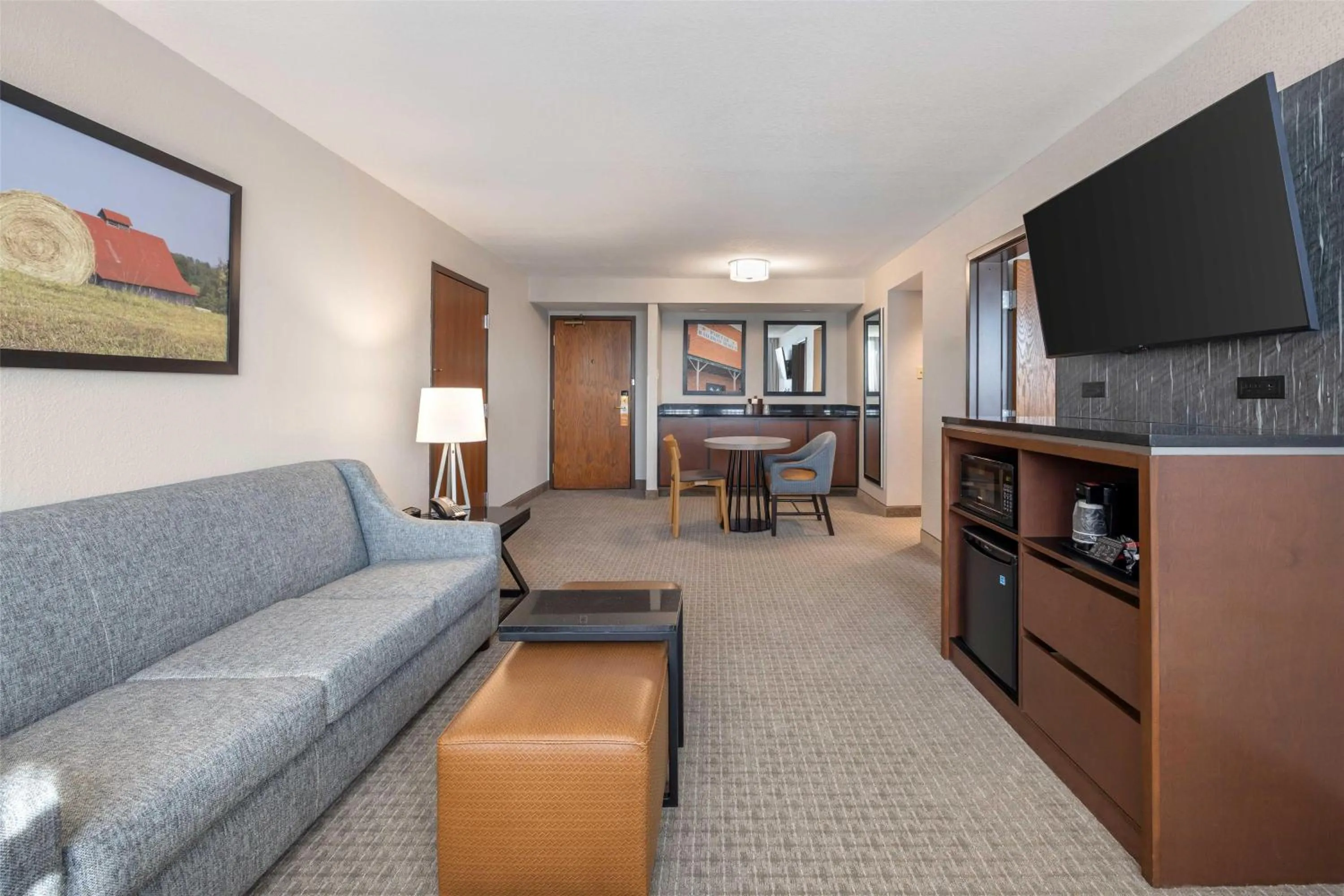 Bedroom in Drury Inn & Suites Paducah