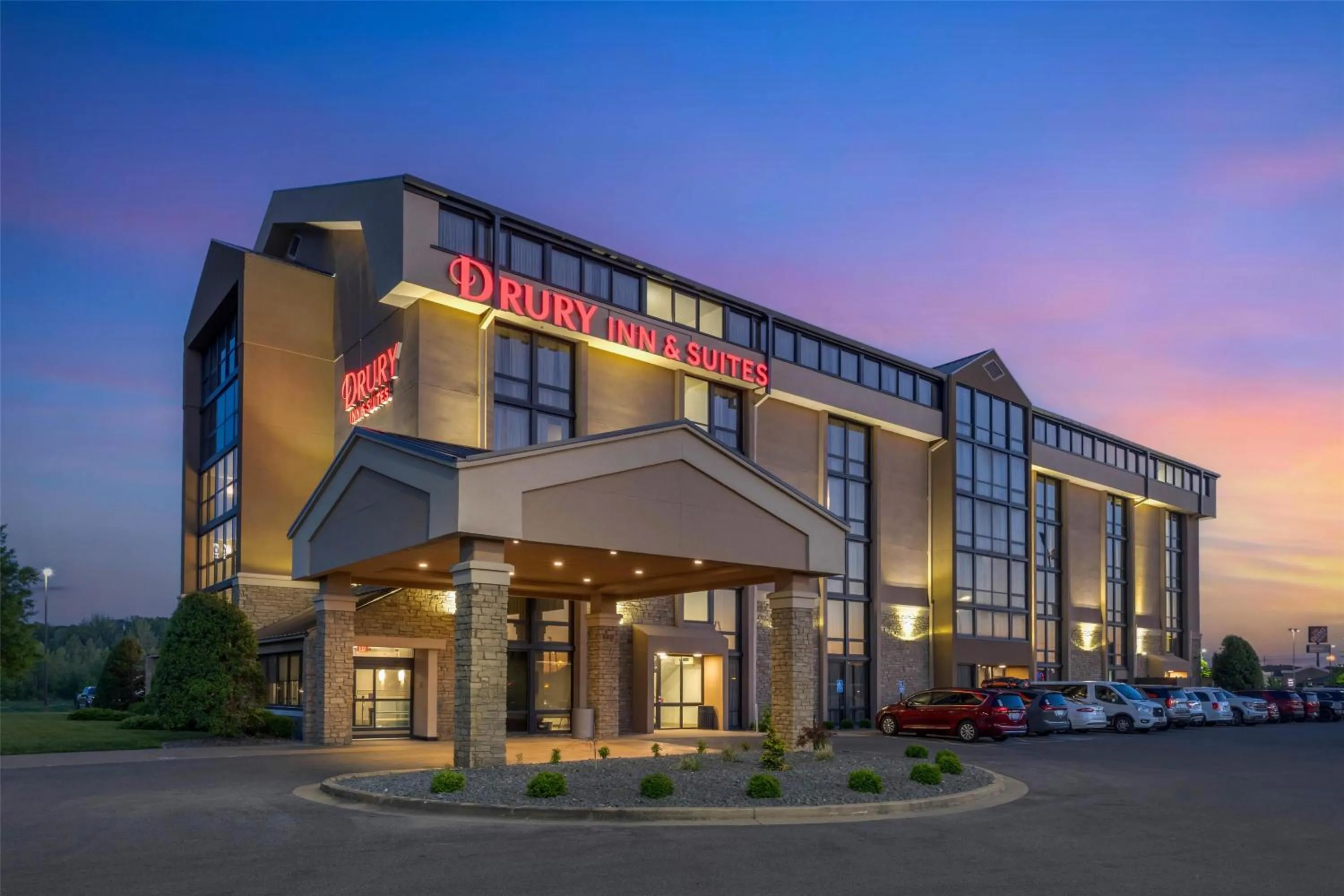 Property building in Drury Inn & Suites Paducah