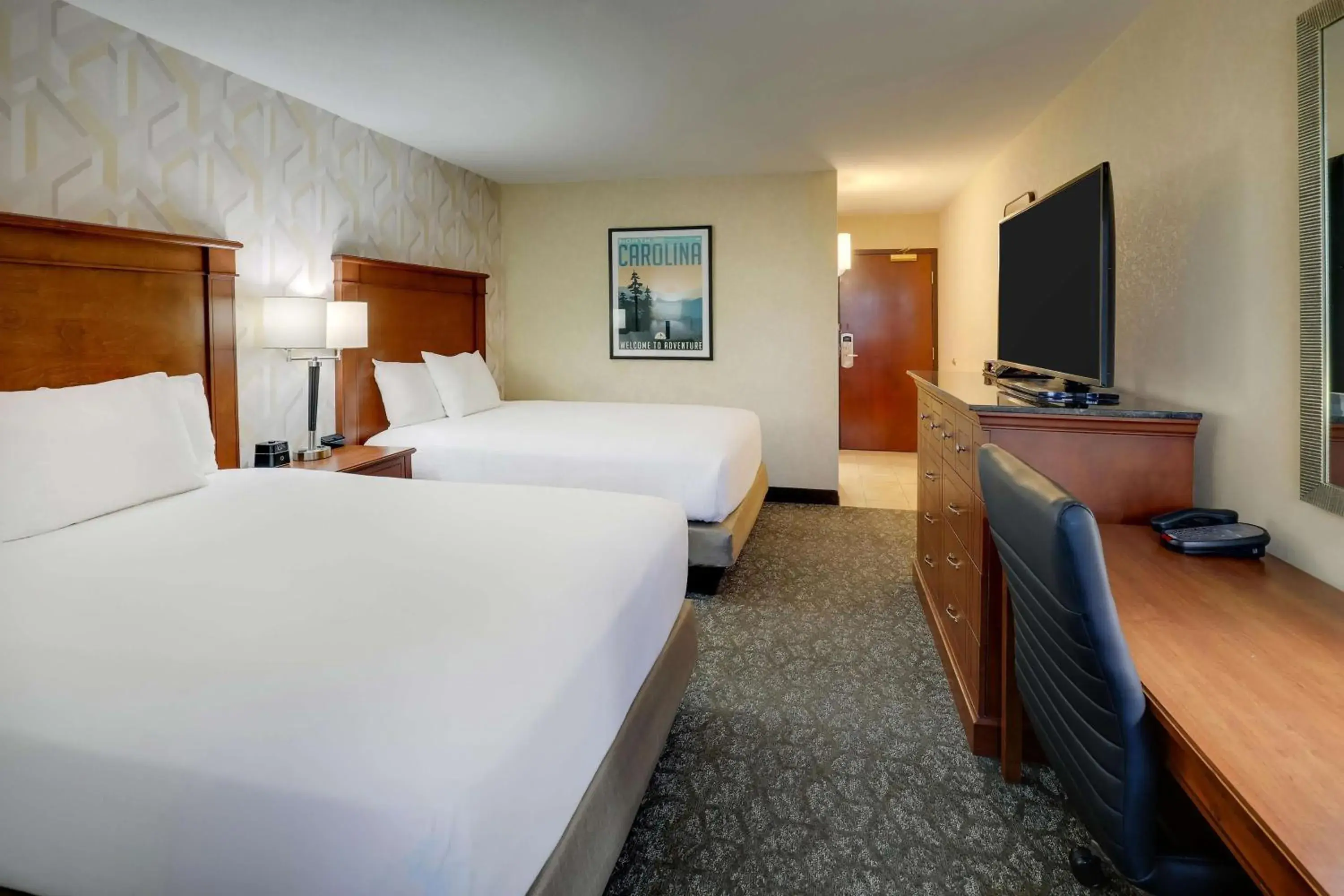 Deluxe Queen Room with Two Queen Beds in Drury Inn & Suites Charlotte University Place Deluxe Queen Room with Two Queen Beds in Drury Inn & Suites Charlotte University Place