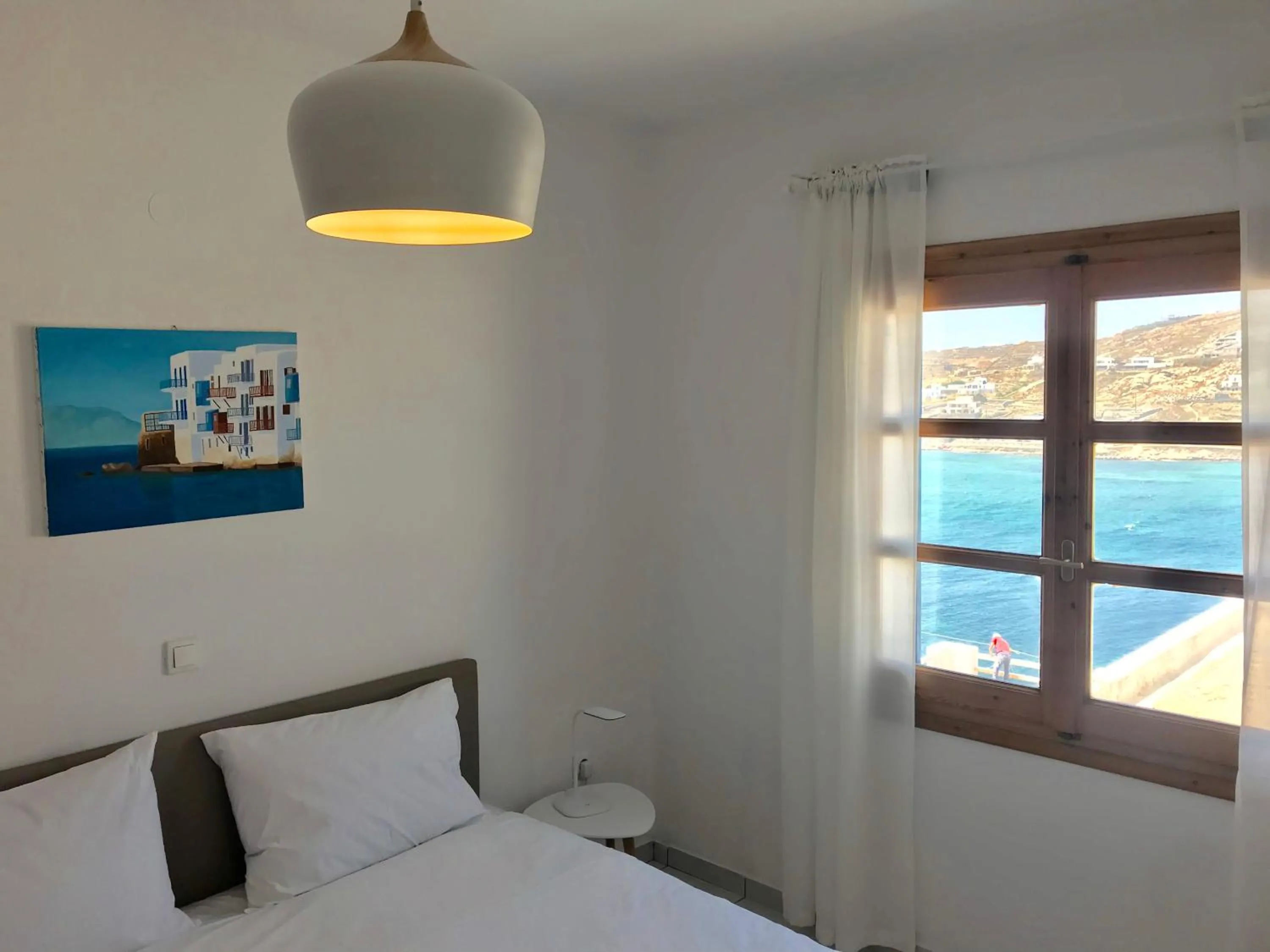 The Corfos Hills House