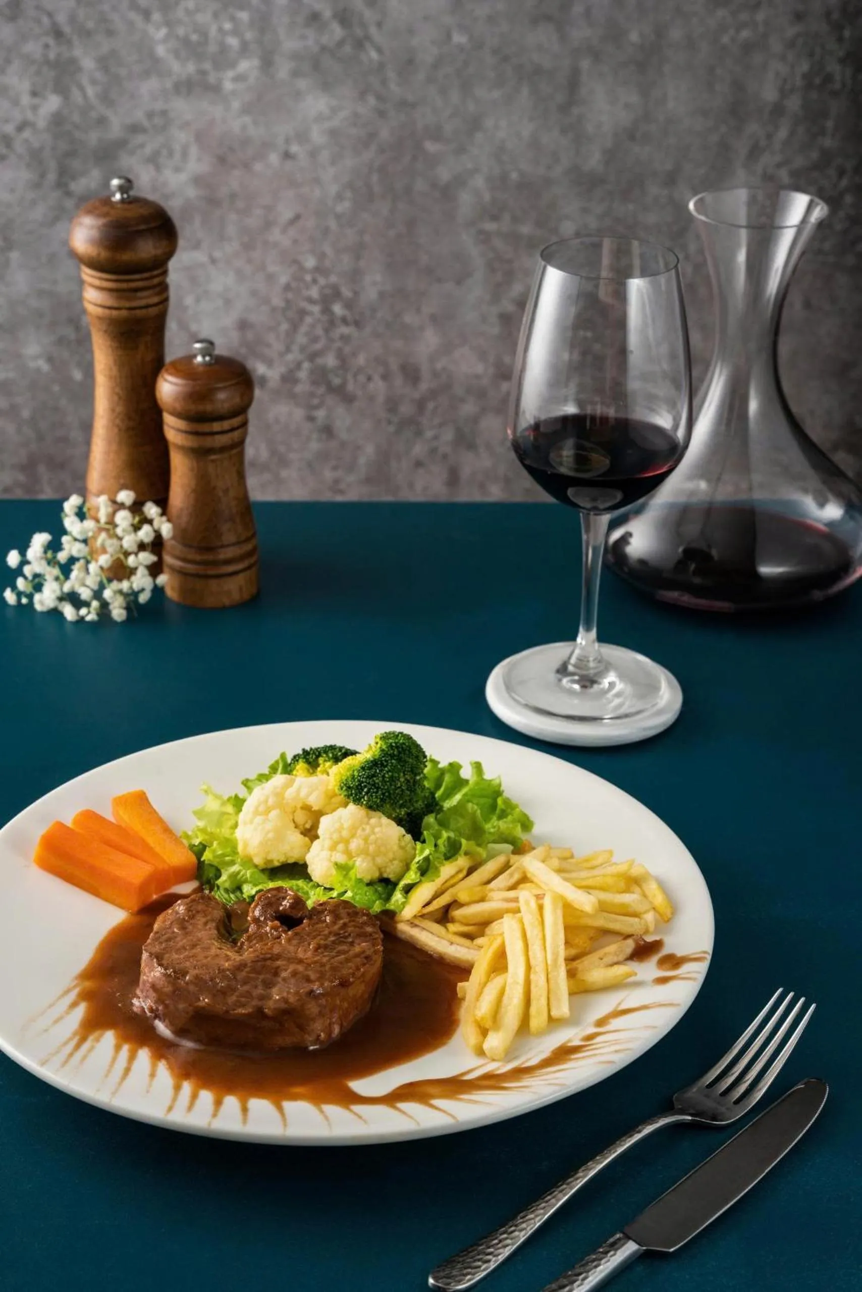 Restaurant/places to eat in KK Sapa Hotel