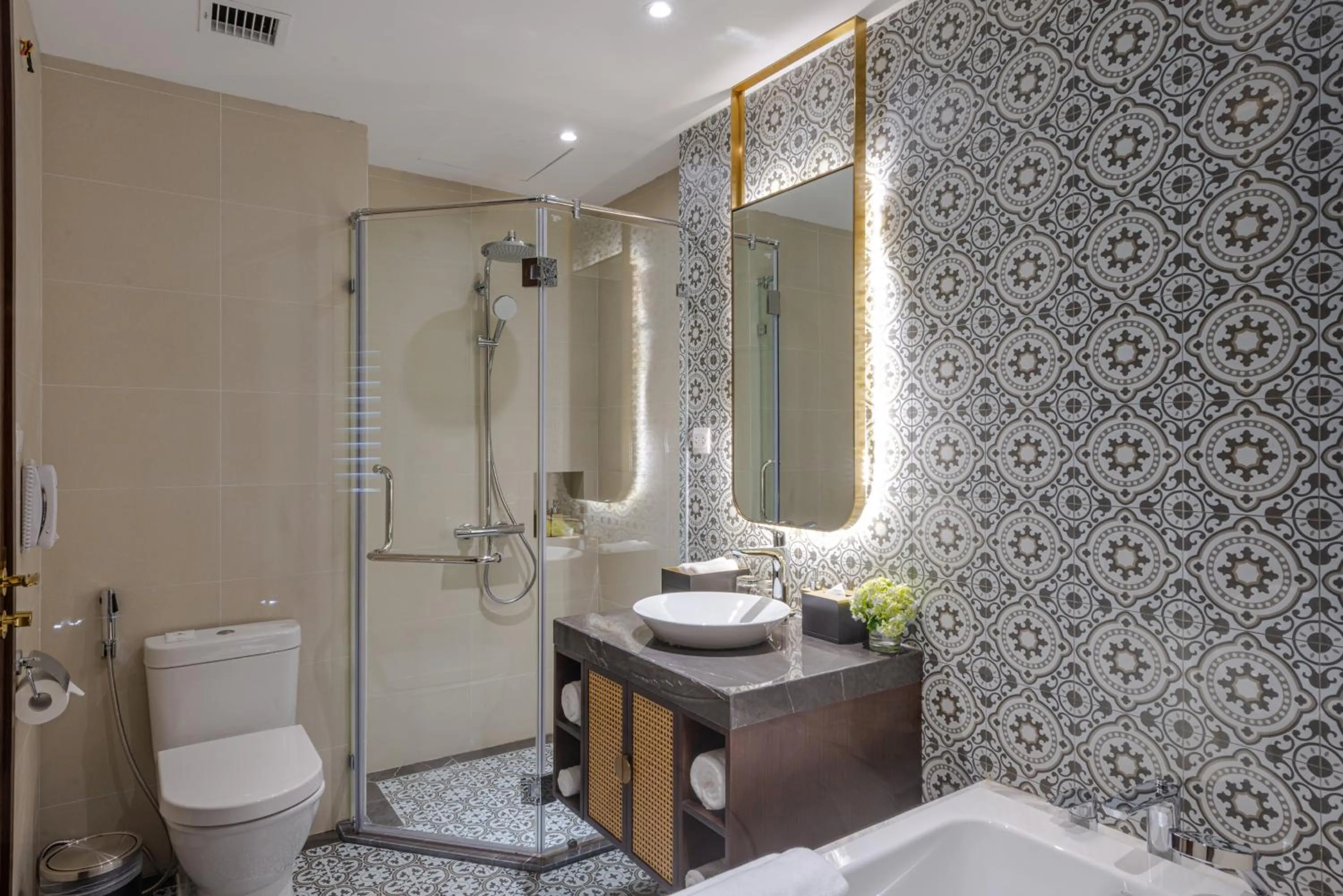 Toilet in KK Sapa Hotel