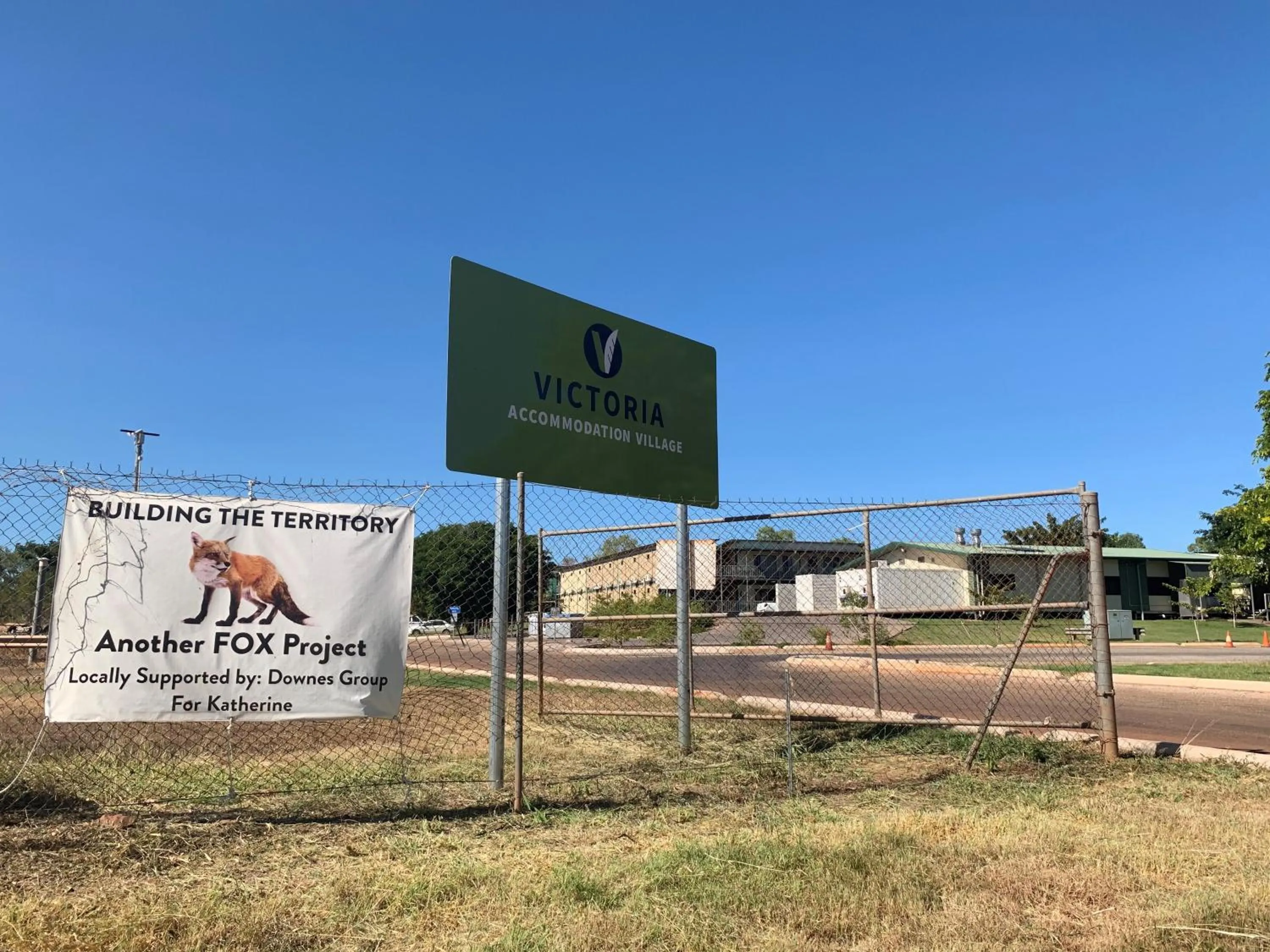 Facade/entrance in Victoria Village