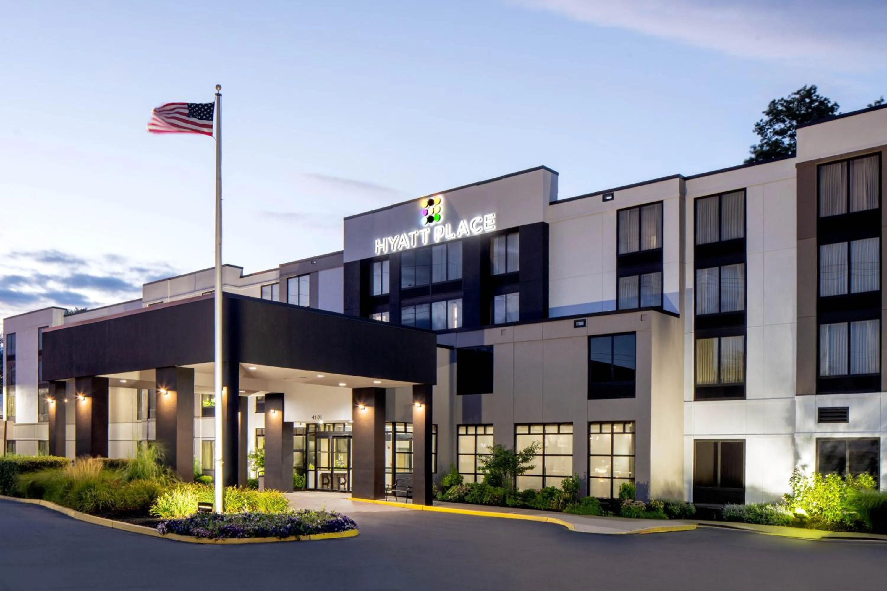 Property building in Hyatt Place Fair Lawn Paramus
