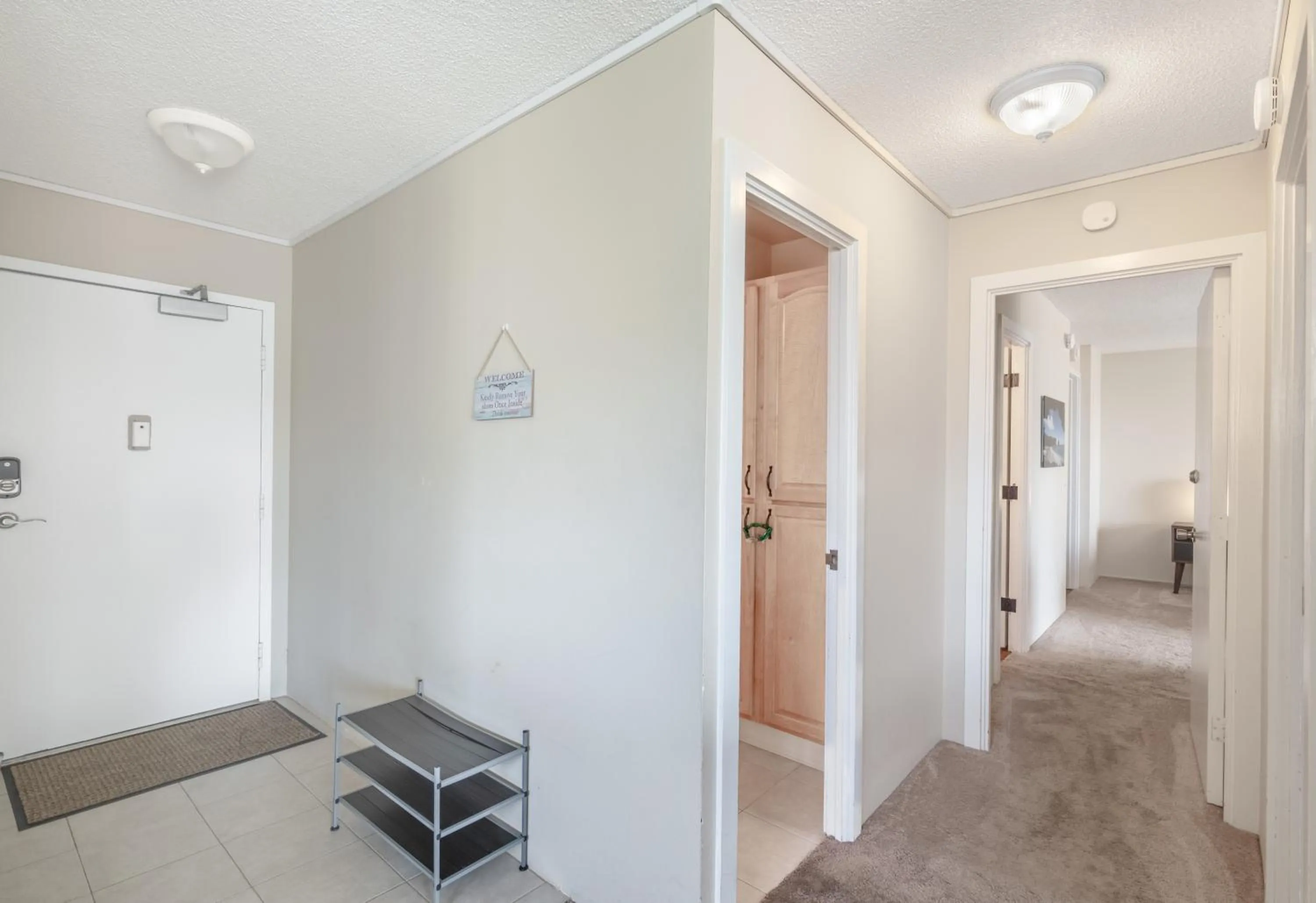 Ocean View from Lanais-2 Blocks to Waikiki Beach