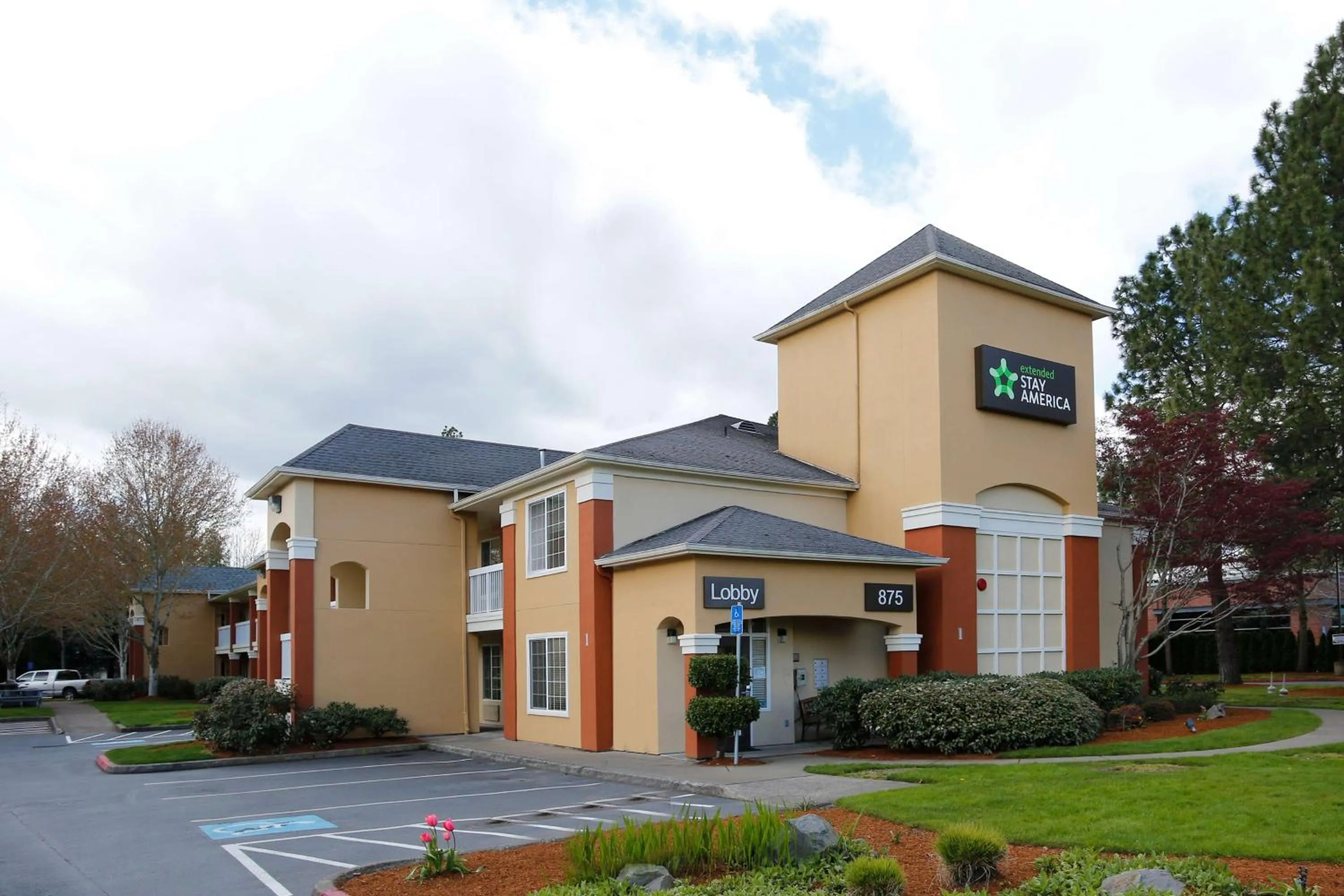 Property building in Extended Stay America Suites - Portland - Beaverton