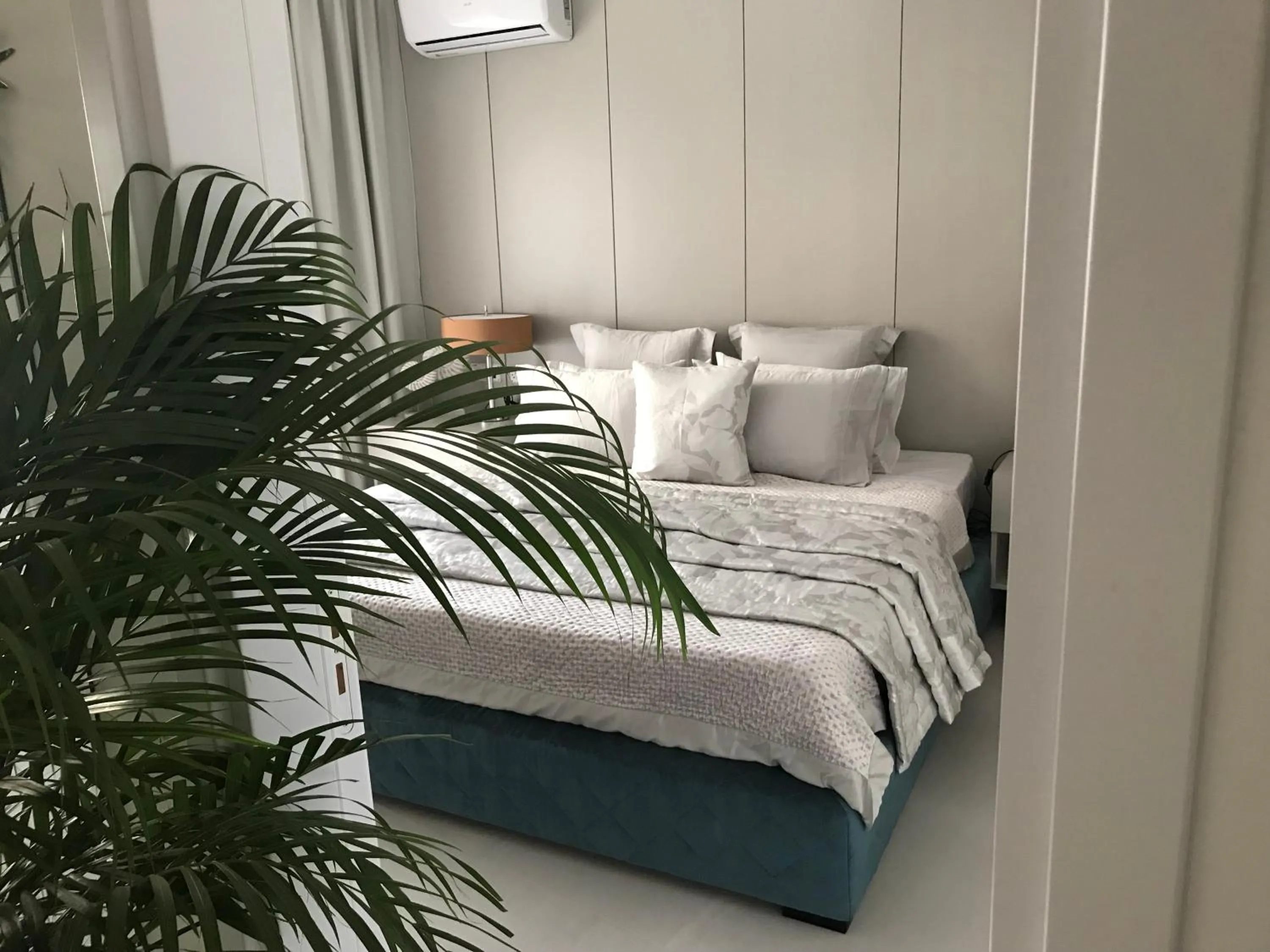 Bed in Levante Holiday Apartments