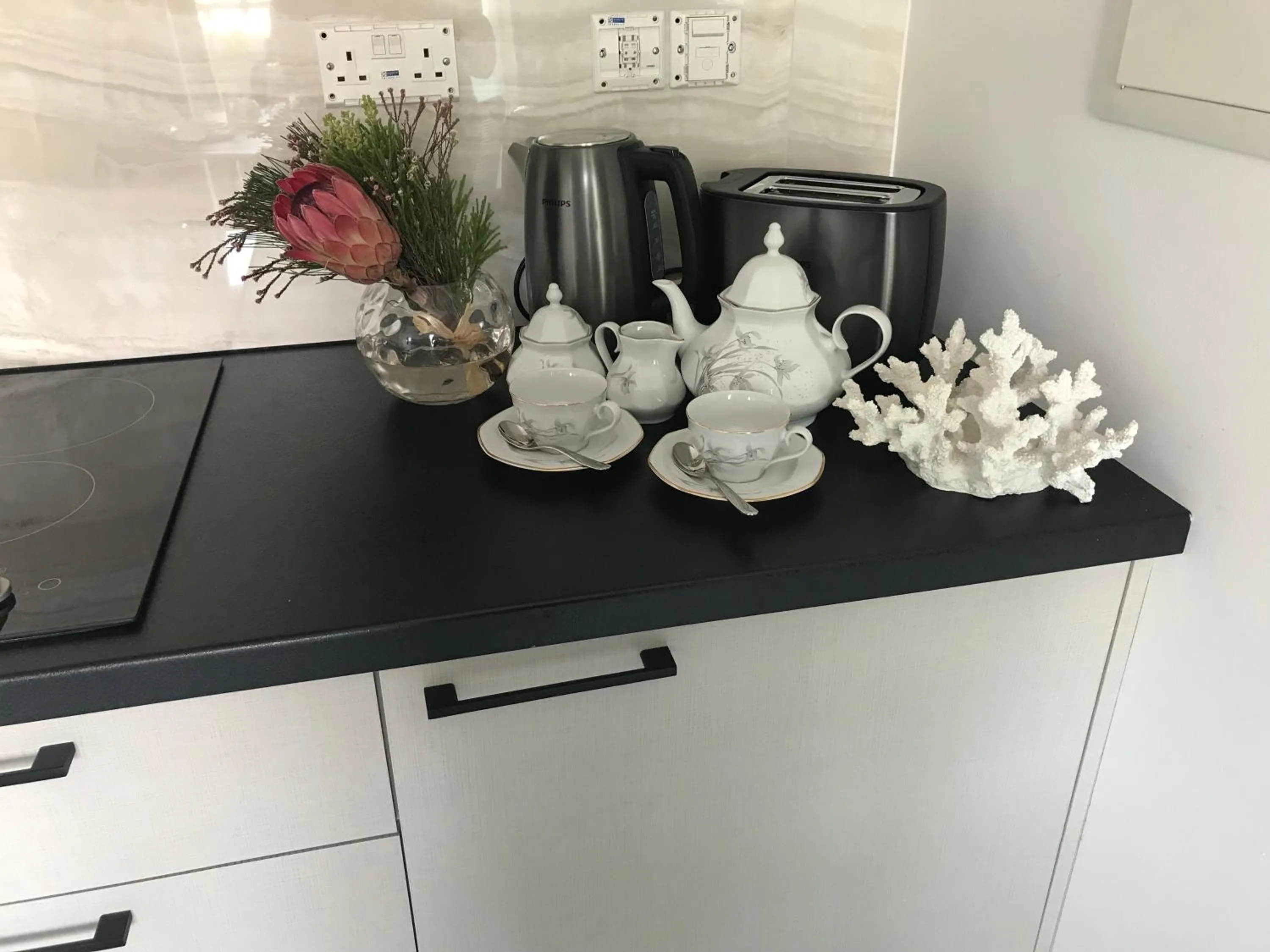 Coffee/tea facilities in Levante Holiday Apartments